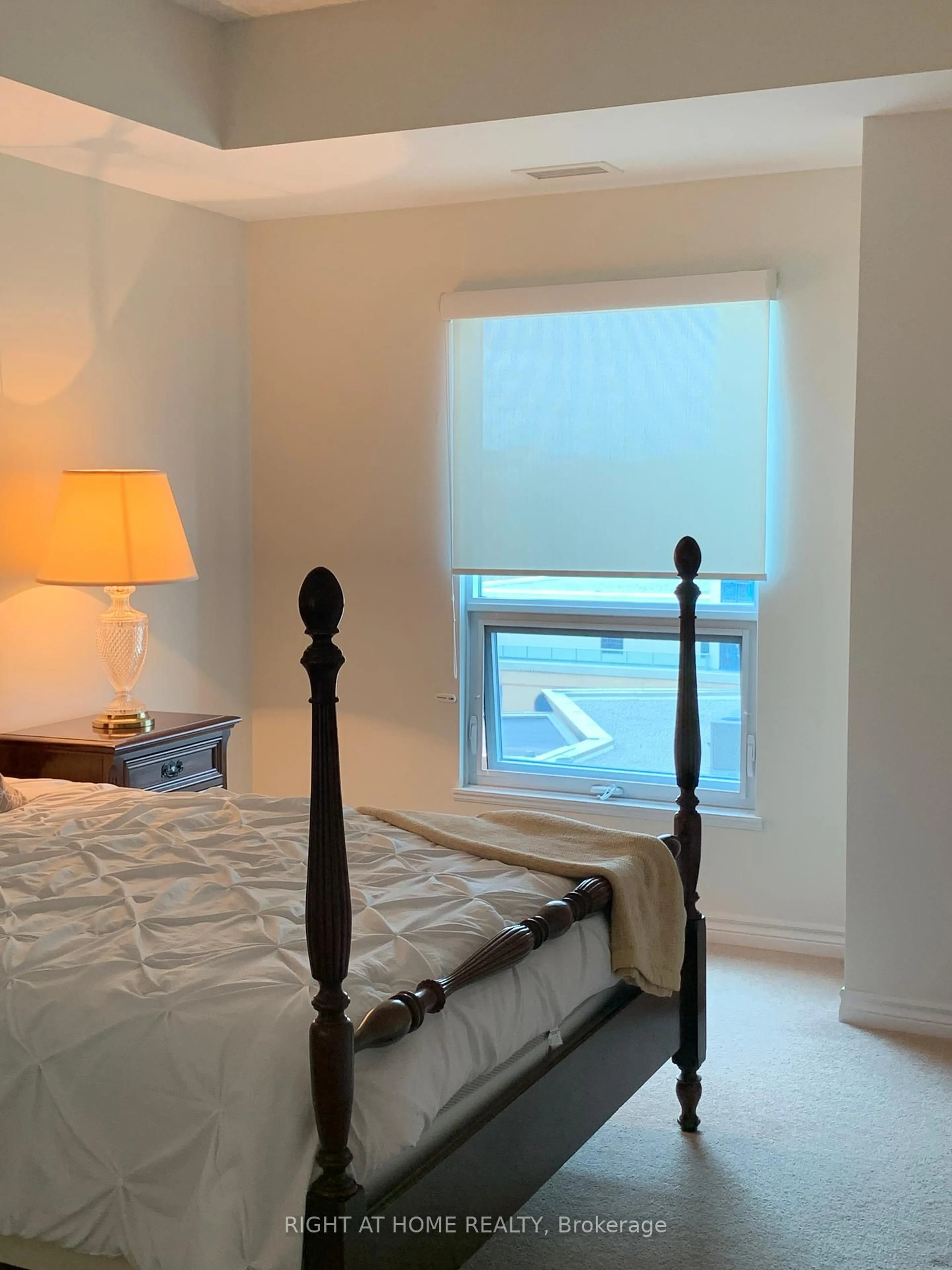 A pic of a room for 37 Ellen St #504, Barrie Ontario L4N 6G2