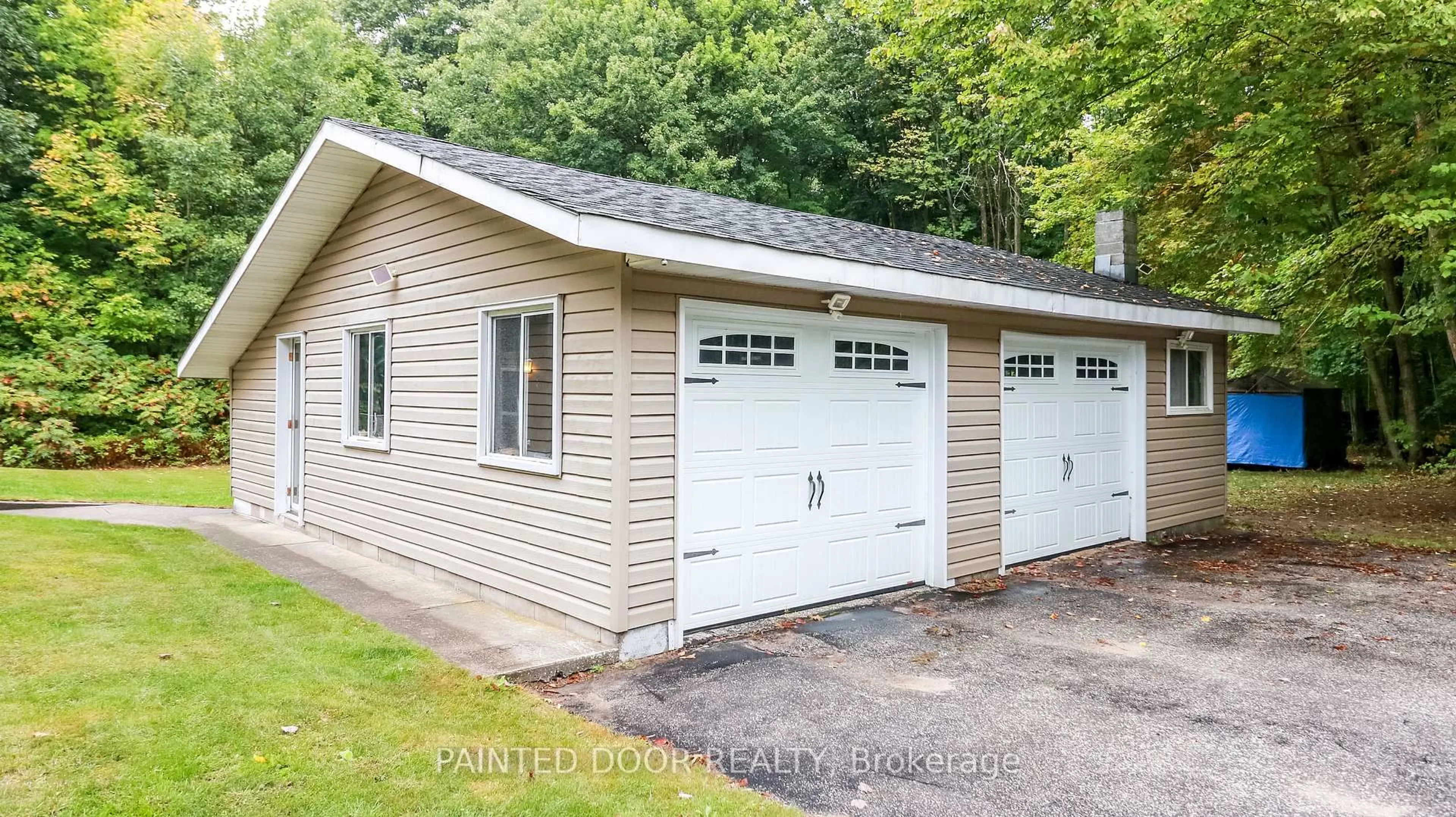 Indoor garage for 350 5 Concession, Tiny Ontario L0L 2T0