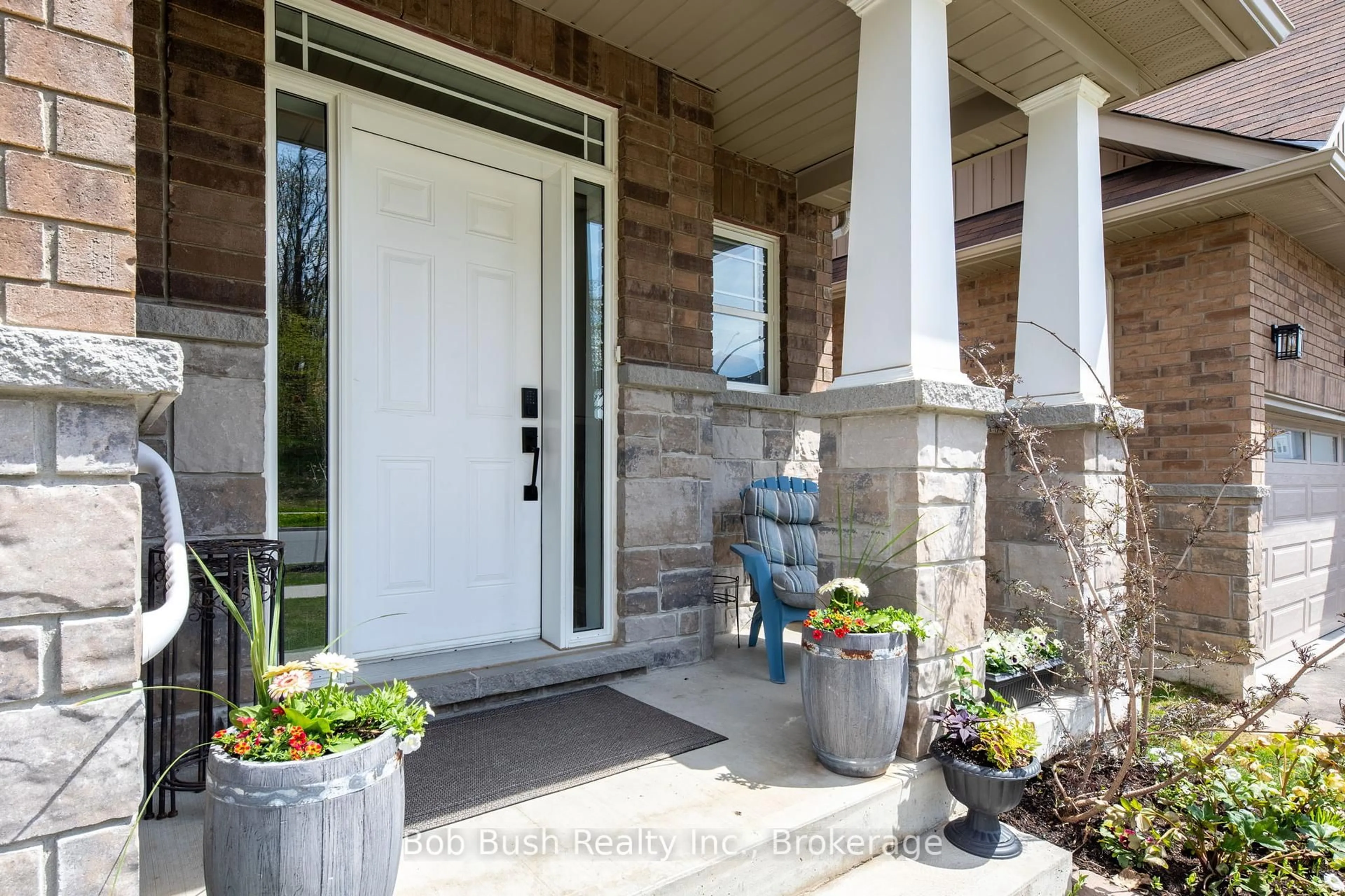 Indoor entryway for 3067 MONARCH Dr, Orillia Ontario L3V 8K3