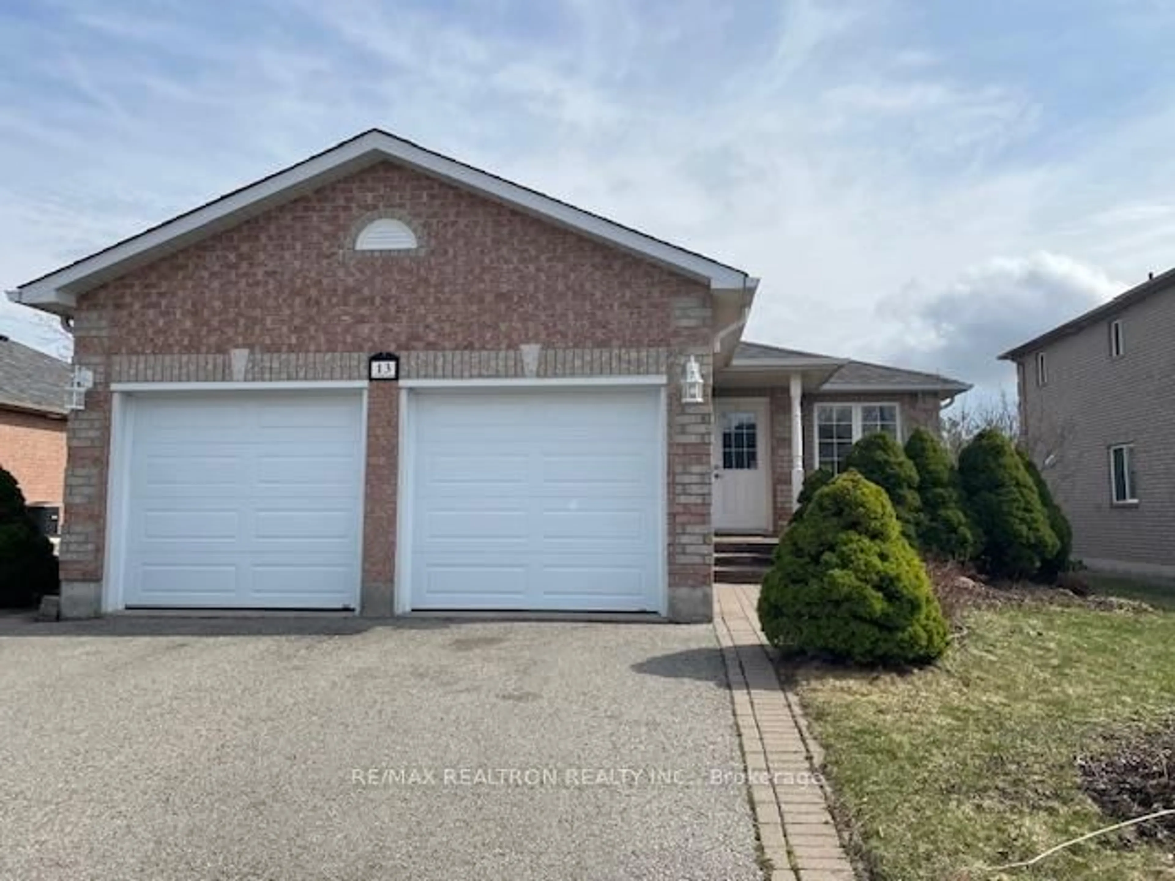 Home with brick exterior material, street for 13 Commonwealth Rd, Barrie Ontario L4M 7J6