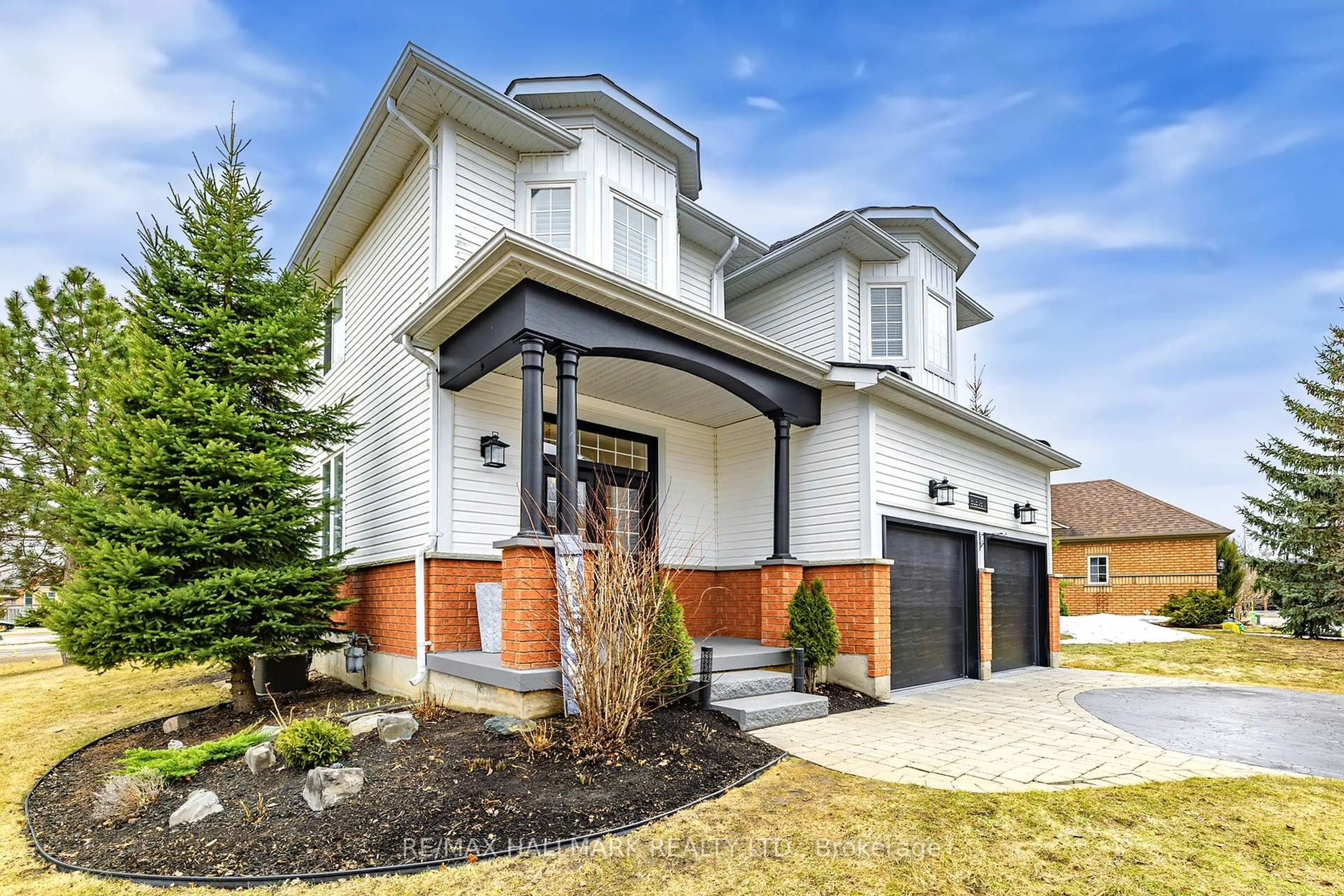 Home with brick exterior material, street for 11 Kensington Tr, Barrie Ontario L4N 0K5