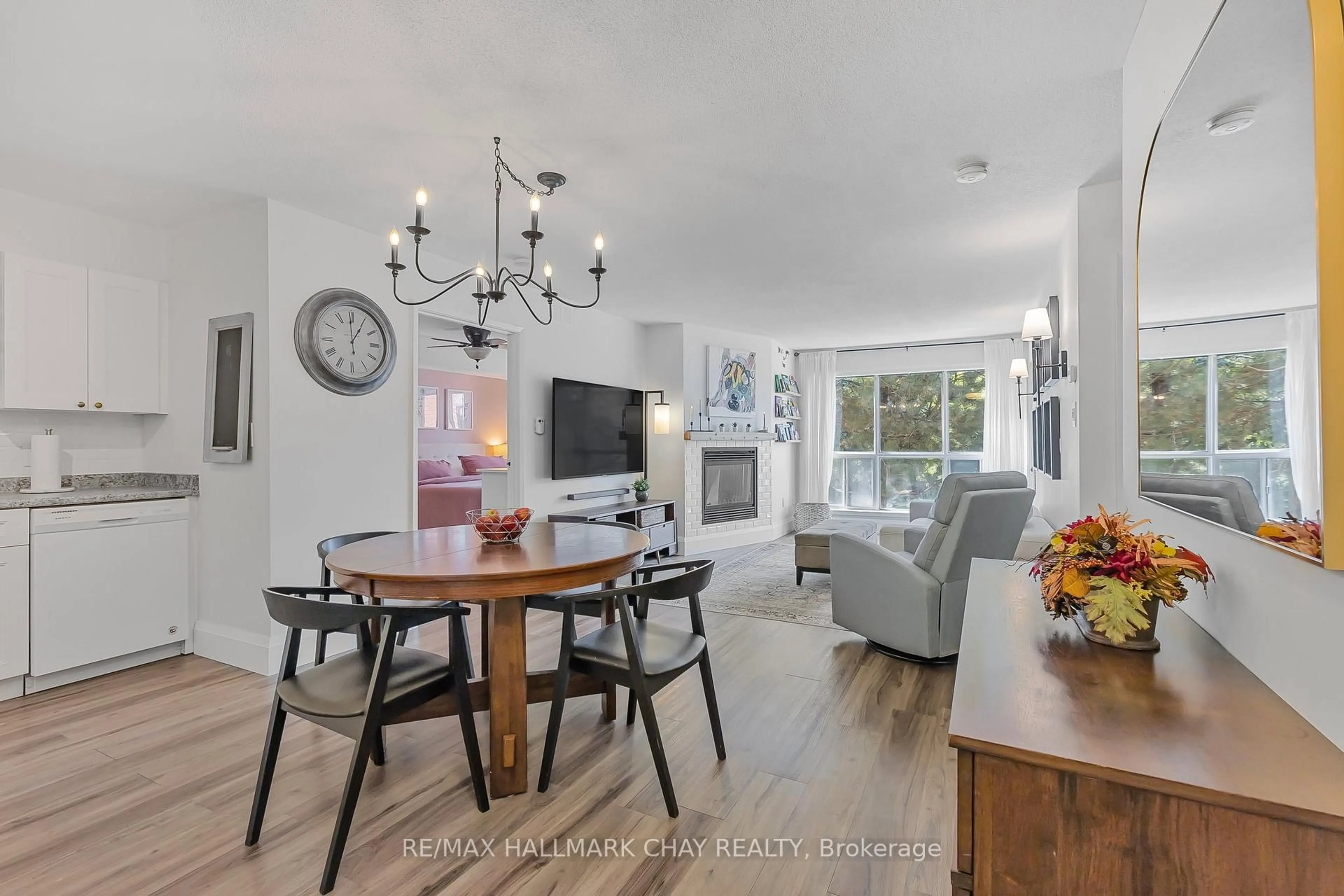 Open concept kitchen, unknown for 126 Bell Farm Rd #209, Barrie Ontario L4M 6J3