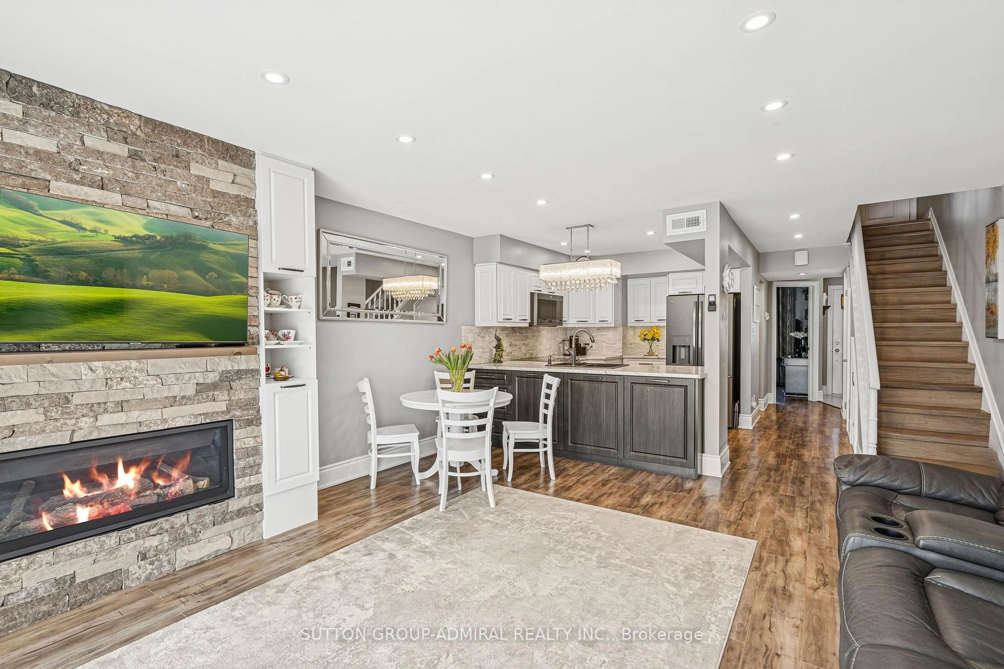 Open concept kitchen, unknown for 21 Laguna Pkwy #35, Ramara Ontario L0K 1B0