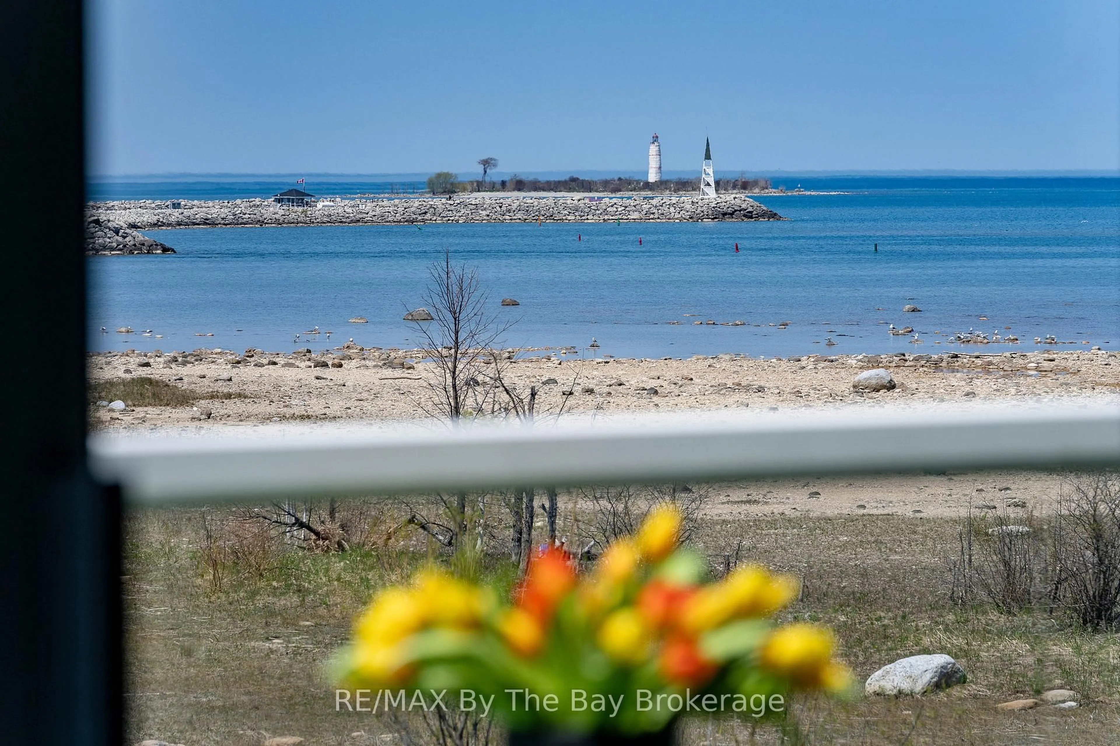Blurry image for 40 Cranberry Surf N/A, Collingwood Ontario L9Y 5C4