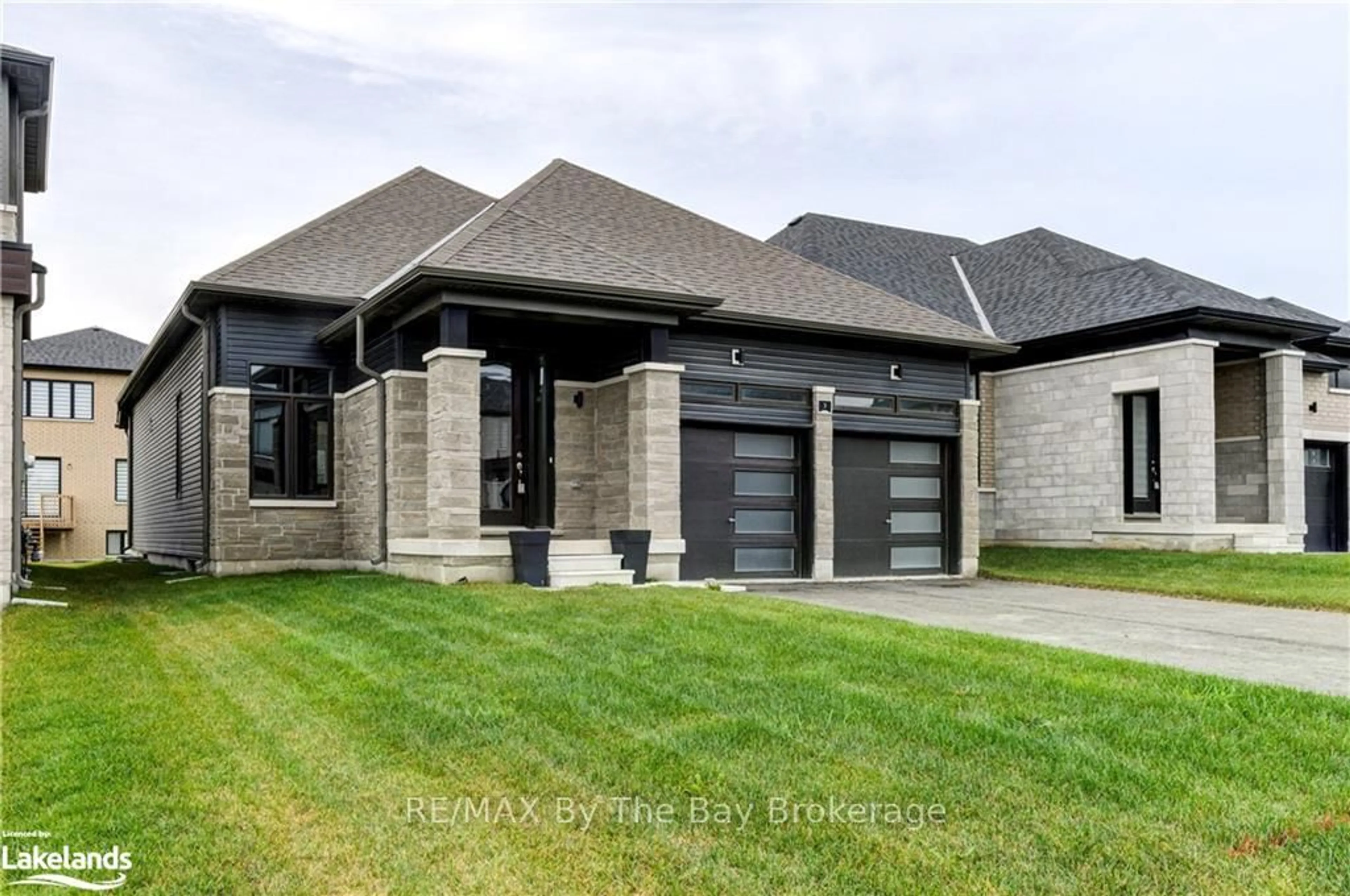 Home with brick exterior material, street for 3 ROSANNE Circ, Wasaga Beach Ontario L9Z 0N4