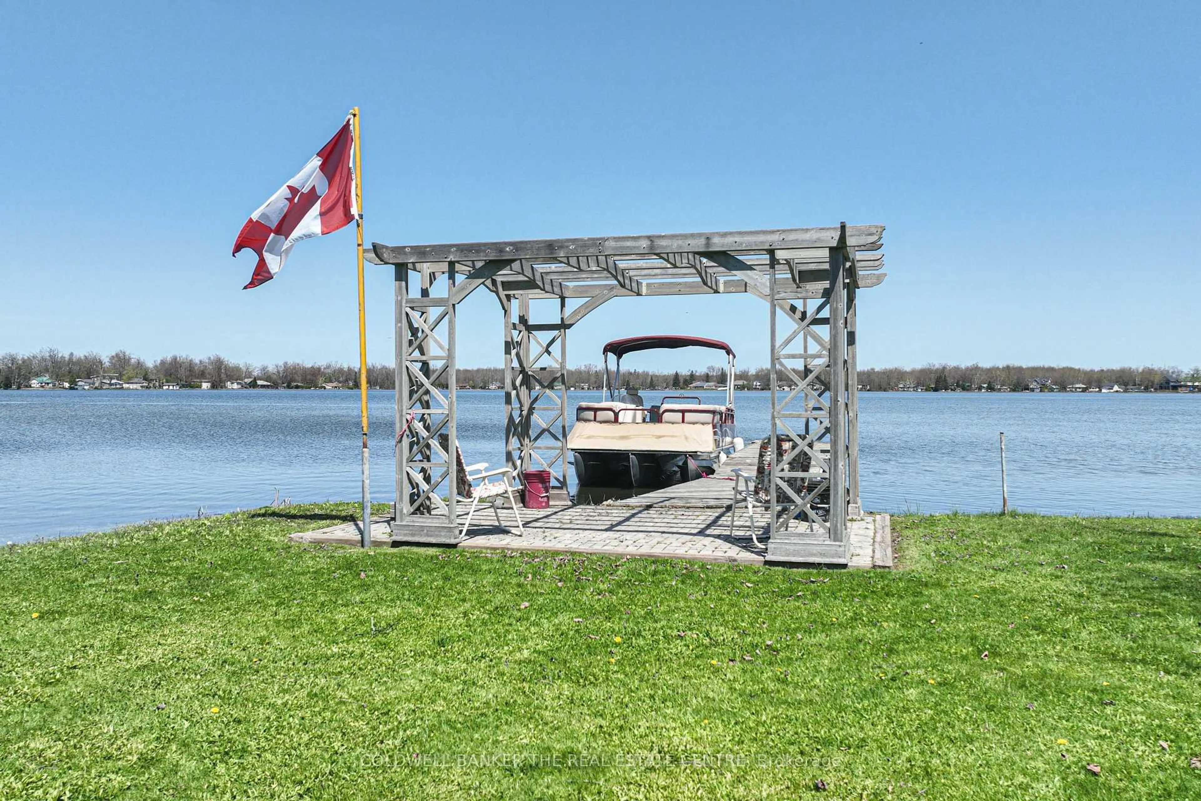 Patio, water/lake/river/ocean view for 4137 Bayview Ave, Ramara Ontario L3V 6H7