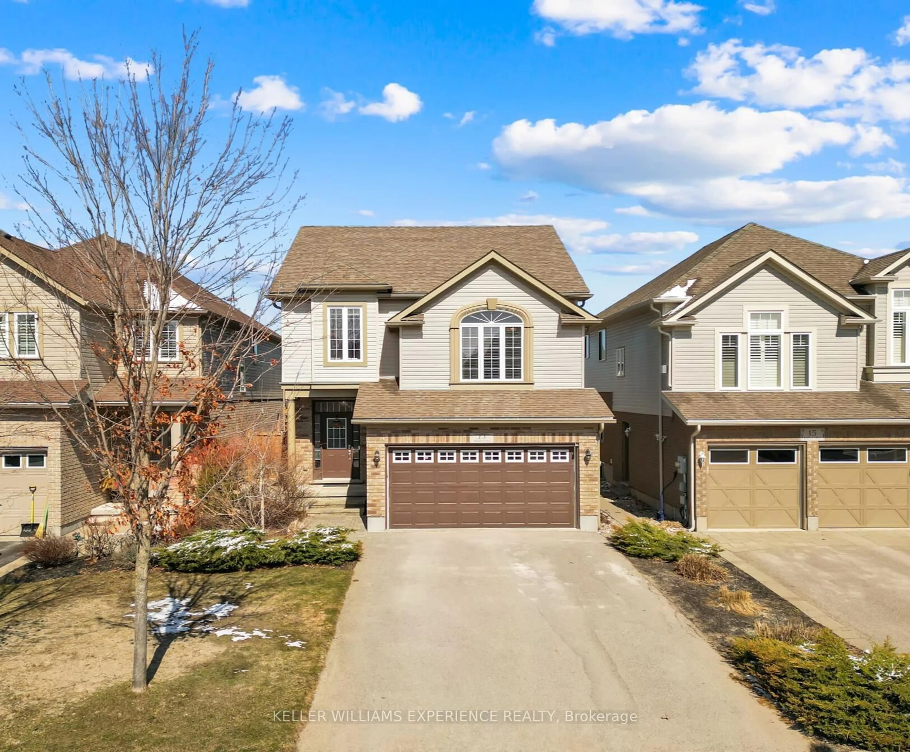 A pic from outside/outdoor area/front of a property/back of a property/a pic from drone, street for 13 KAYLA Cres, Collingwood Ontario L9Y 5K8
