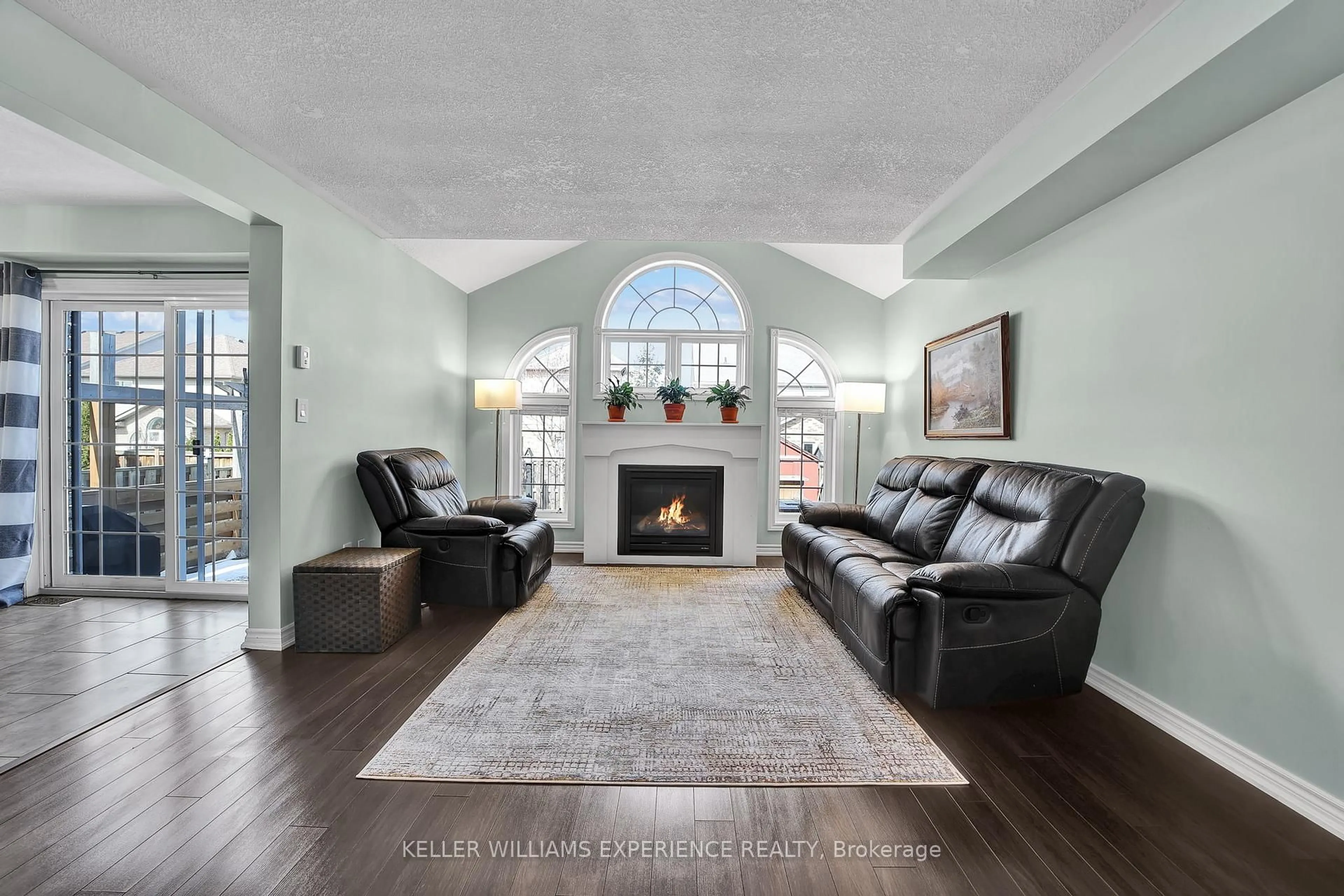 Living room with furniture, unknown for 13 KAYLA Cres, Collingwood Ontario L9Y 5K8