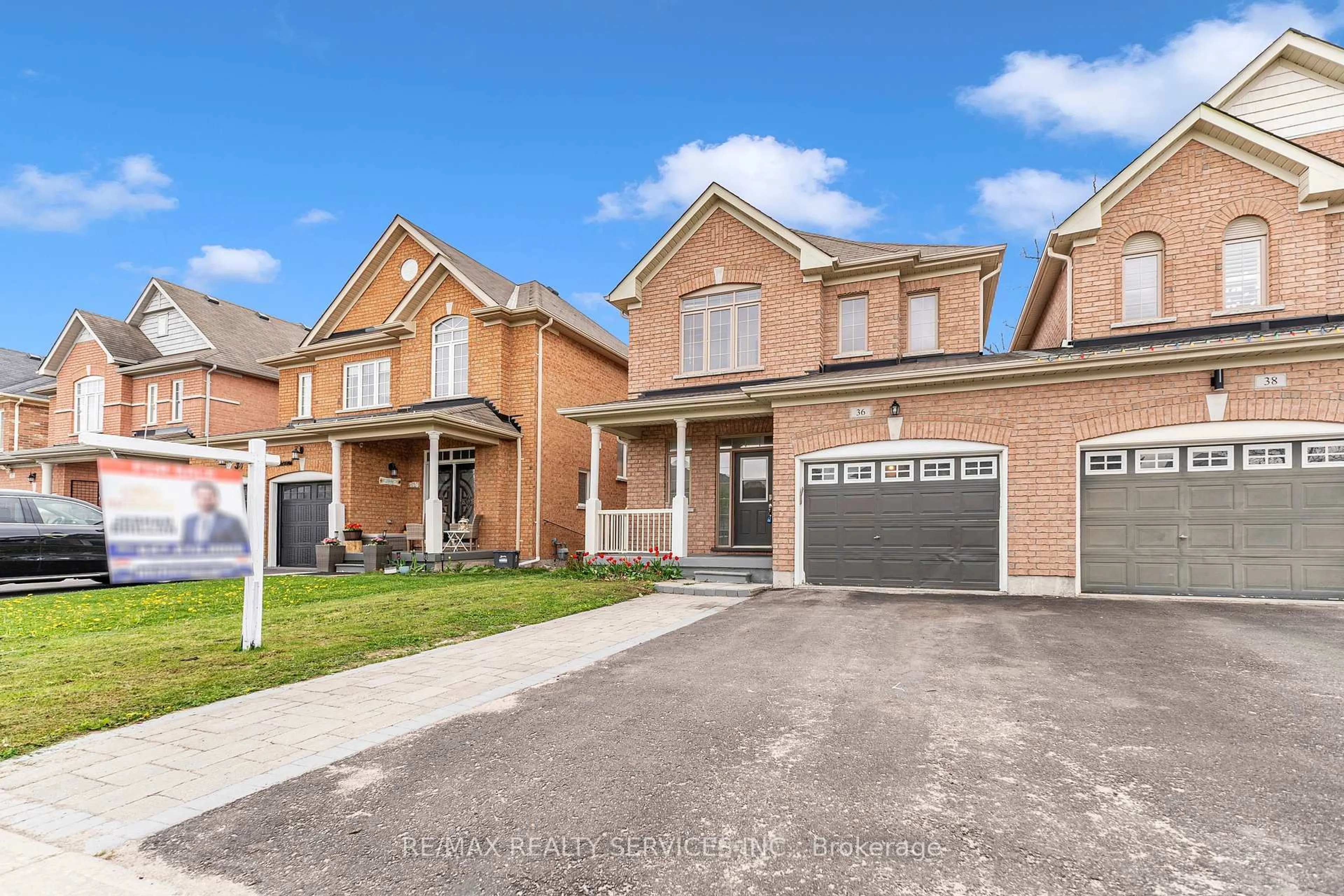 Home with brick exterior material, street for 36 Forsyth Cres, Barrie Ontario L4N 5K4