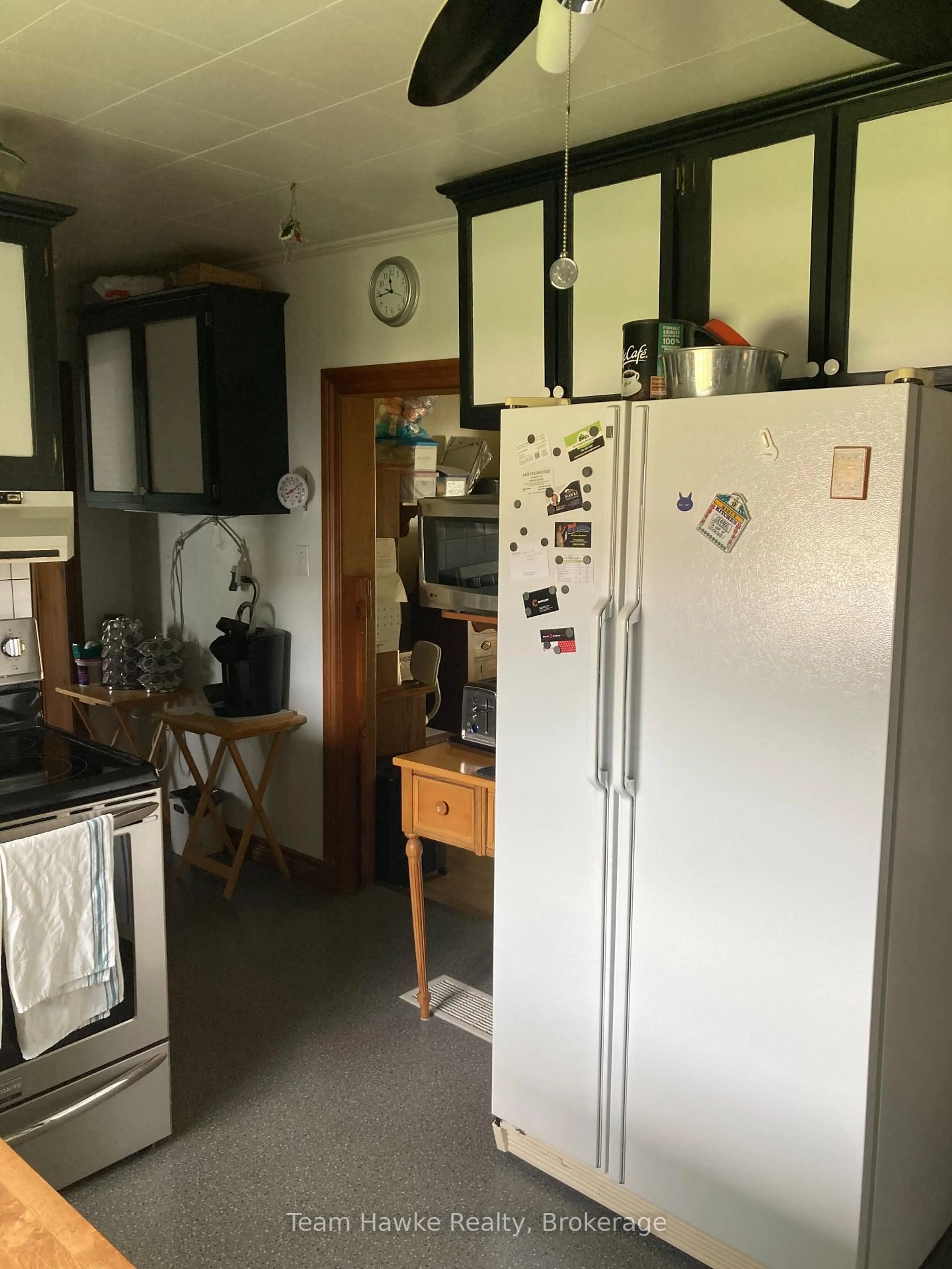 Standard kitchen, unknown for 266 Barnett Ave, Midland Ontario L4R 1N4