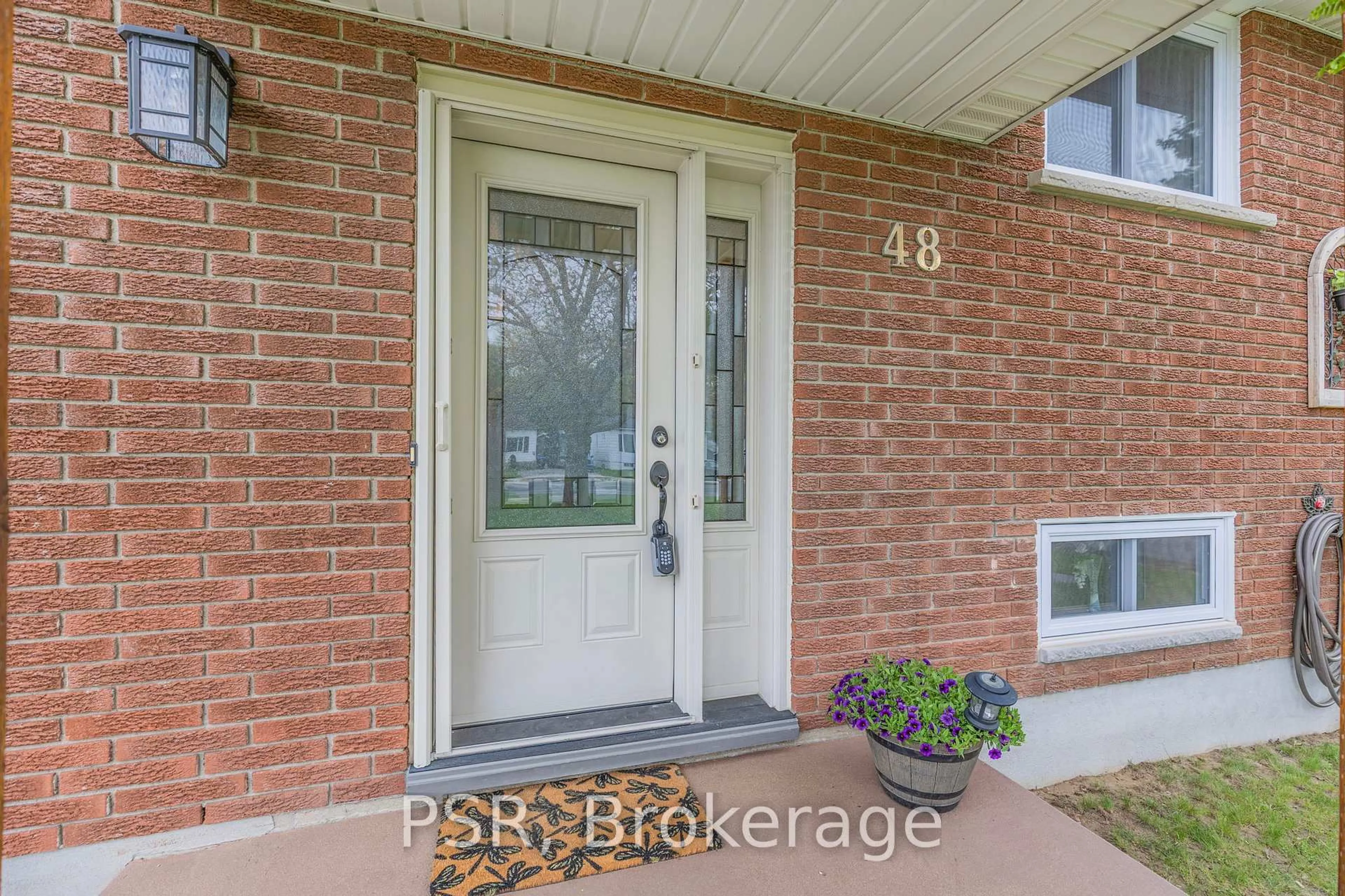 Indoor entryway for 4147 County 124 Rd, Clearview Ontario L0M 1P0