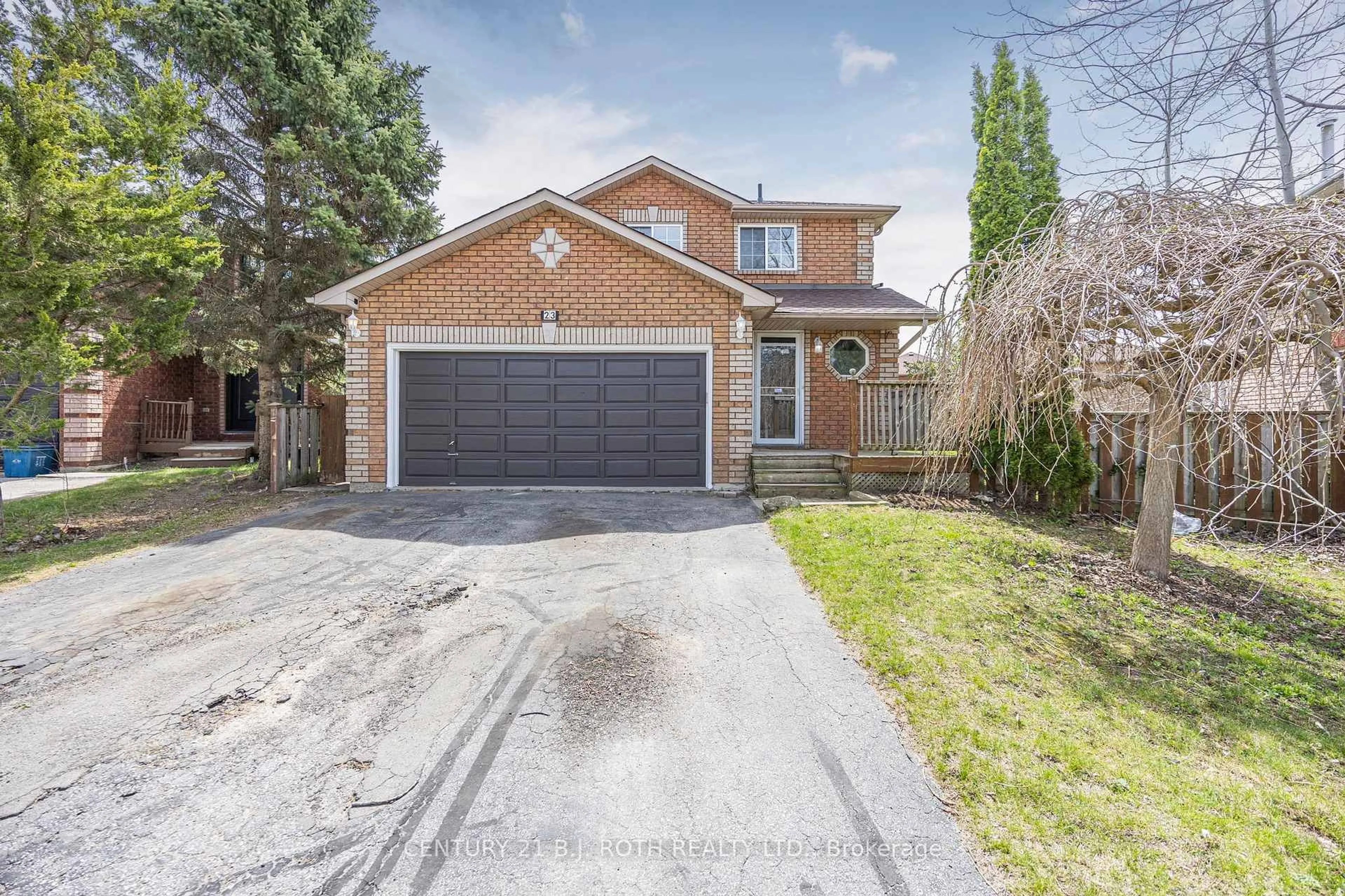 Home with brick exterior material, street for 23 Clute Cres, Barrie Ontario L4N 8S5