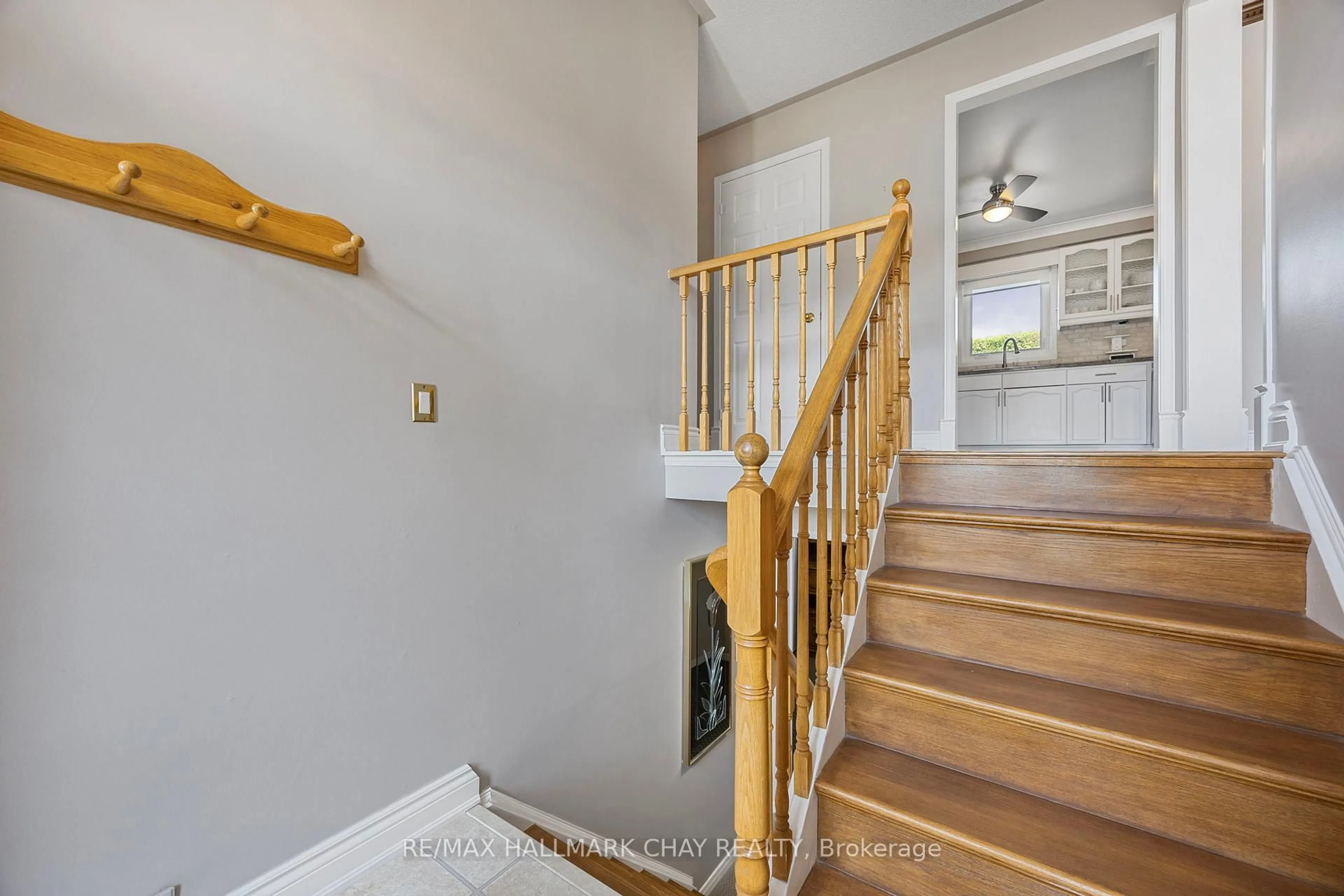 Unknown for 41 Carter Cres, Orillia Ontario L3V 7S2