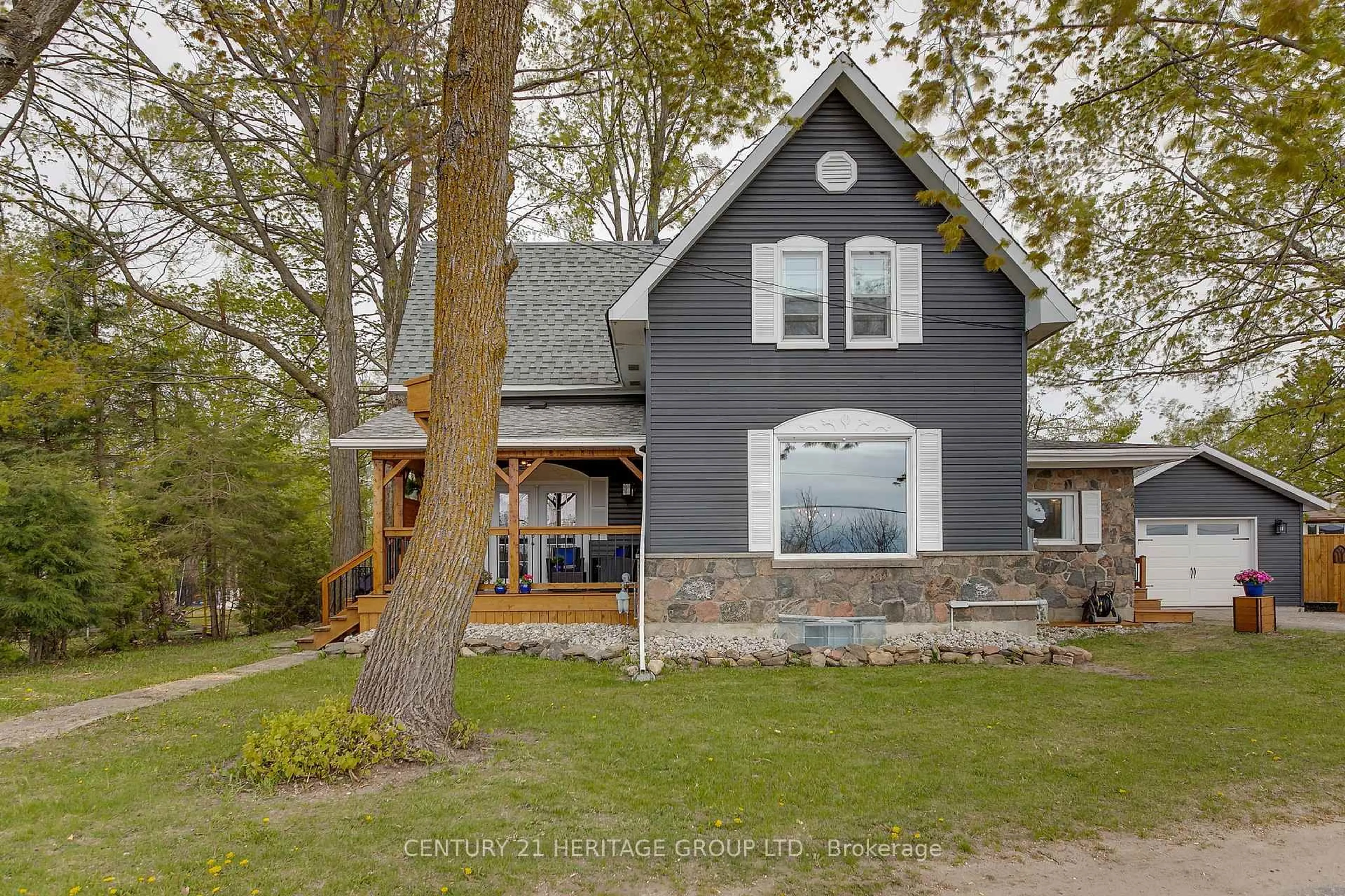 Home with brick exterior material, street for 1672 Ridge Rd, Oro-Medonte Ontario L0L 1T0
