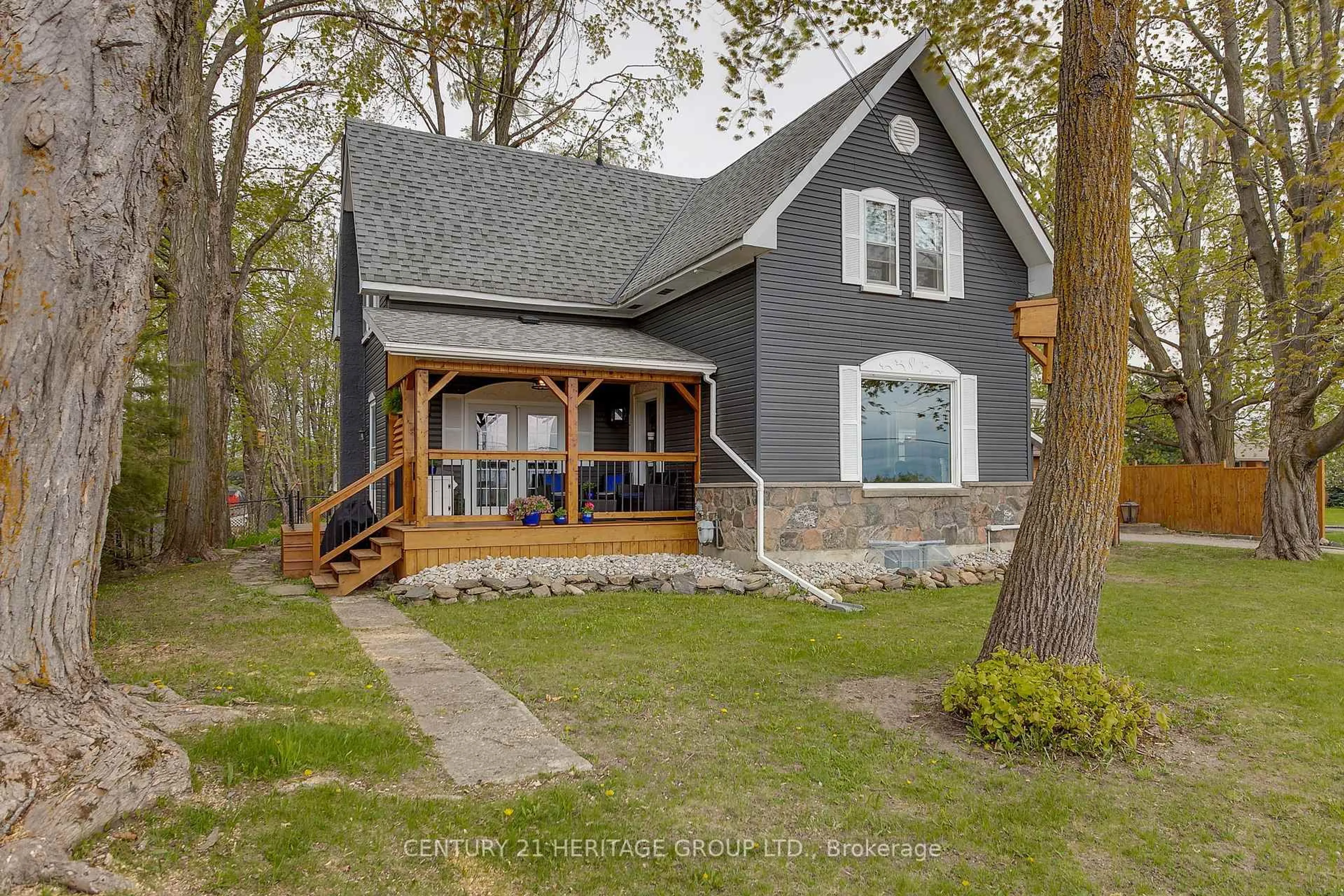 Unknown for 1672 Ridge Rd, Oro-Medonte Ontario L0L 1T0