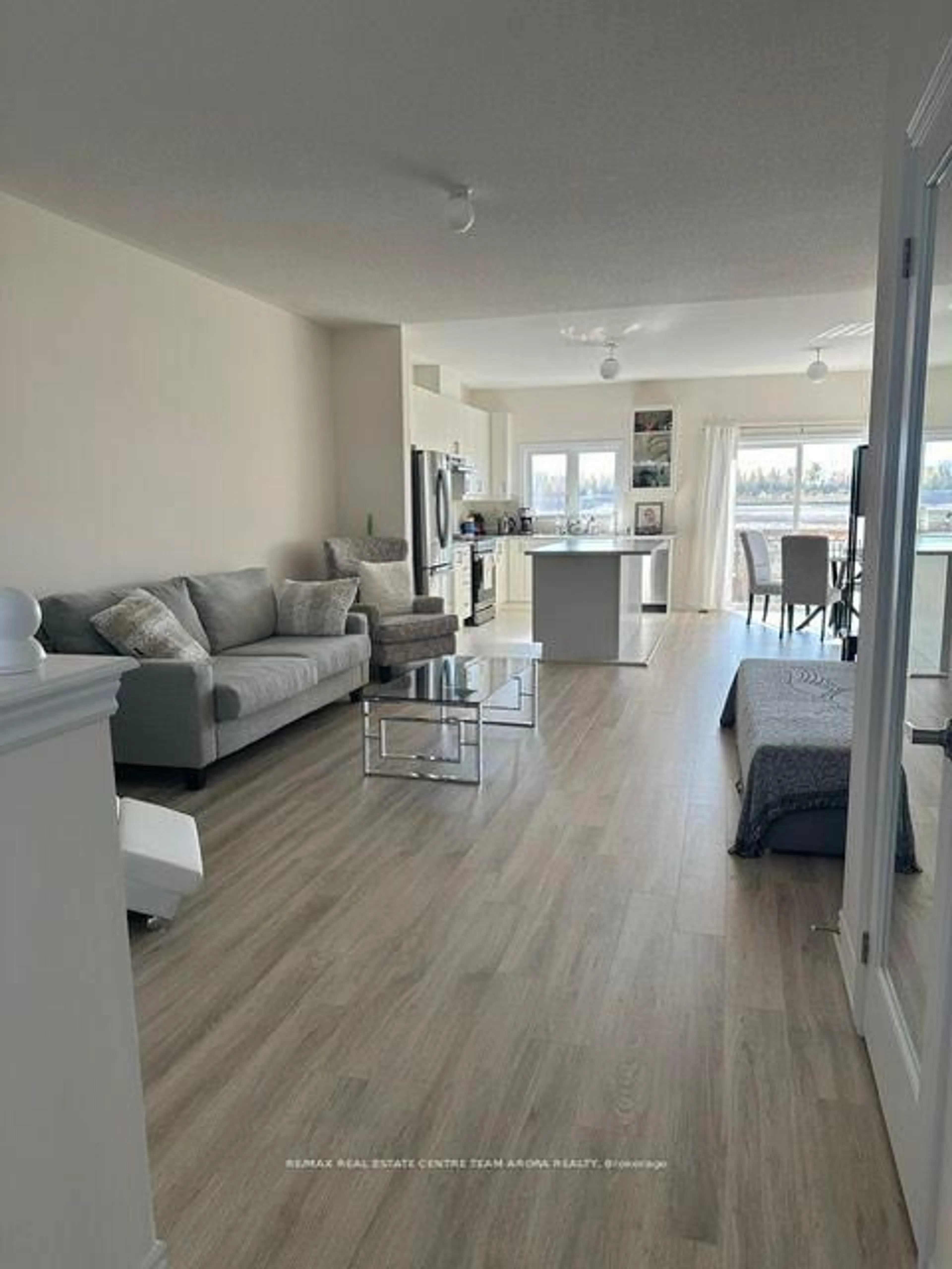 Living room with furniture, unknown for 27 Bianca Cres, Wasaga Beach Ontario L9Z 0H6