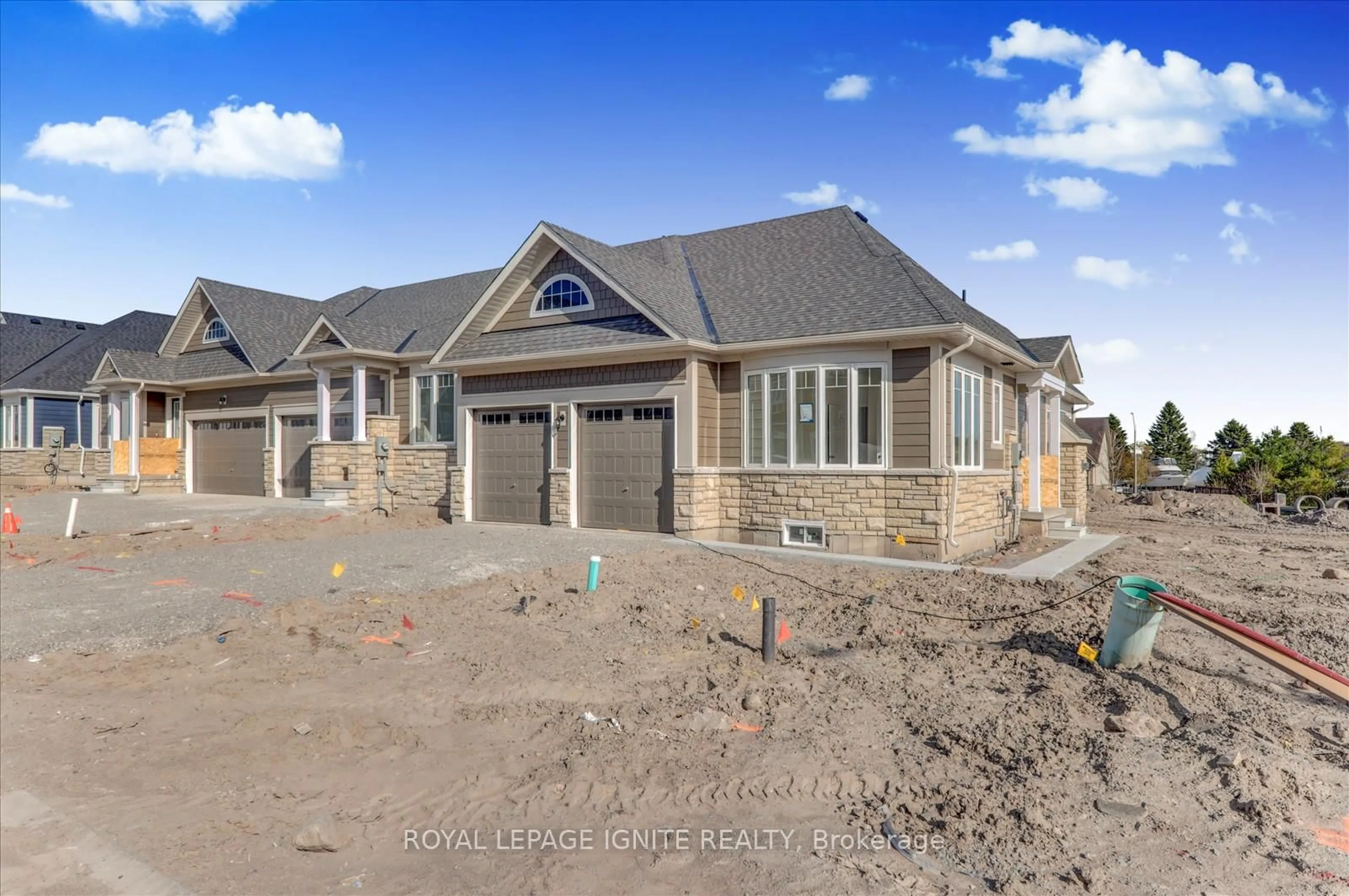 Home with brick exterior material, street for 553 Hudson Cres, Midland Ontario L4R 0J1
