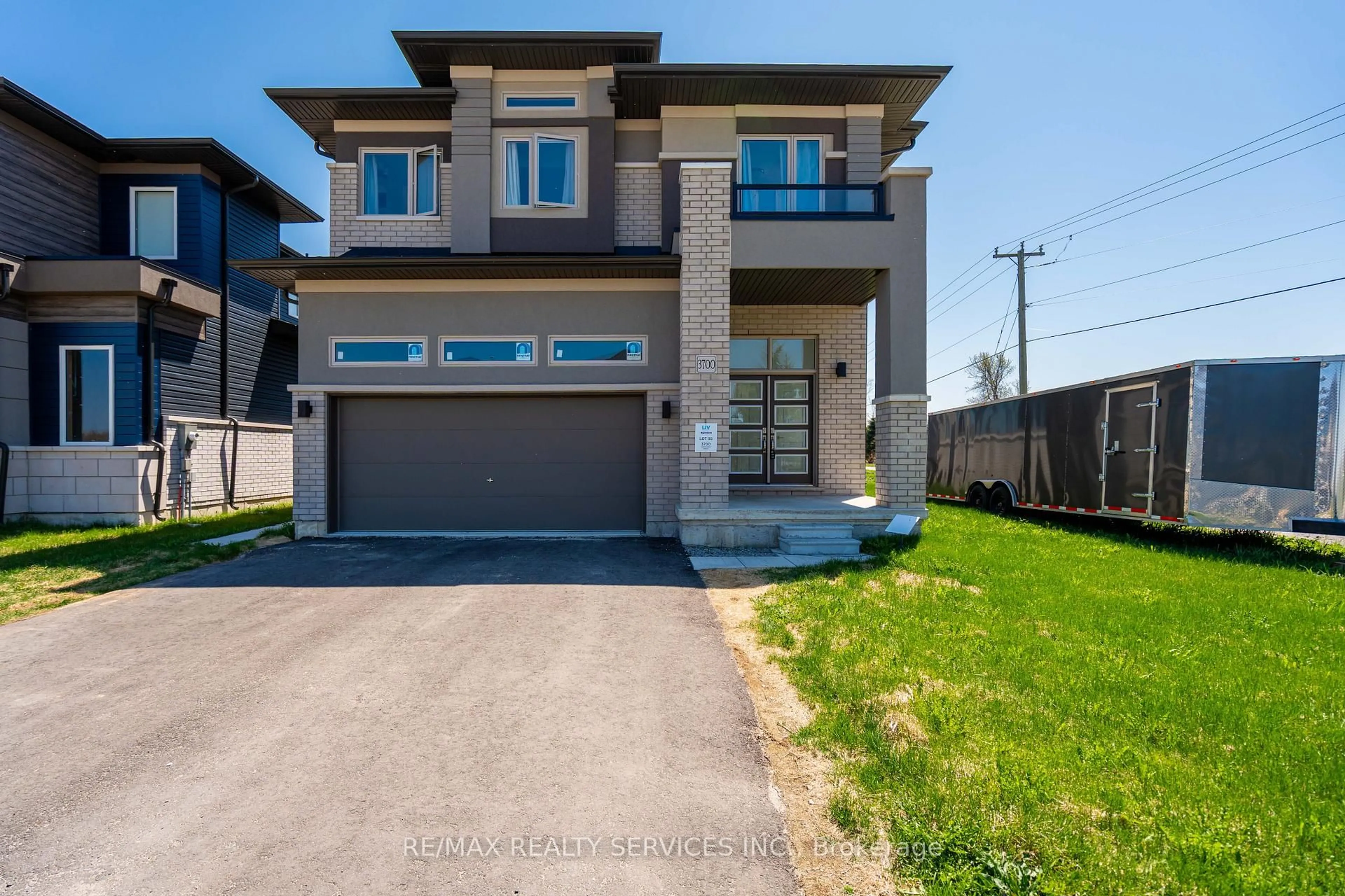 Home with brick exterior material, street for 3700 Quayside Dr, Severn Ontario L3V 6H3
