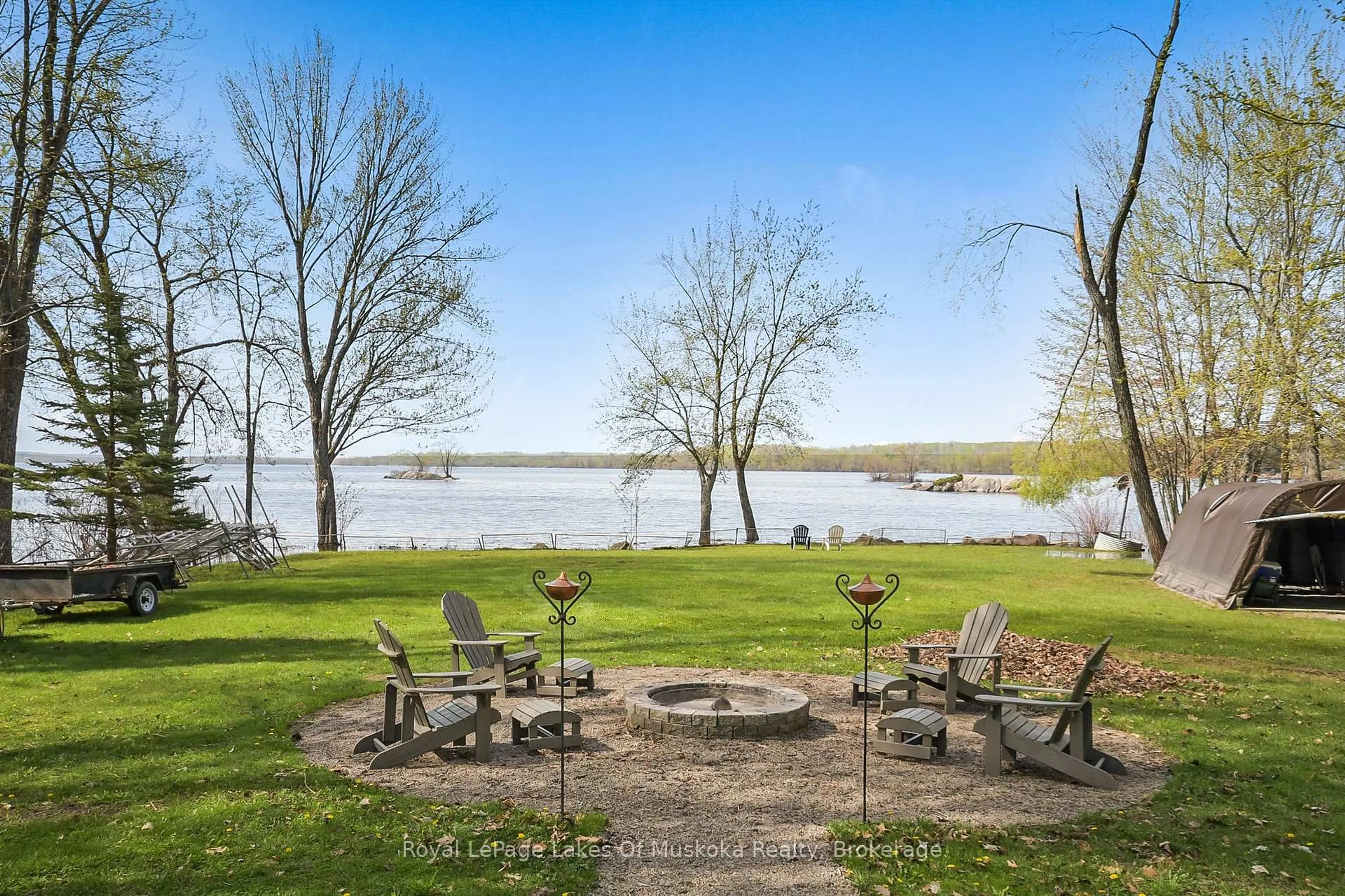 Patio, water/lake/river/ocean view for 3445 Southwood Beach Blvd, Ramara Ontario L0K 2B0