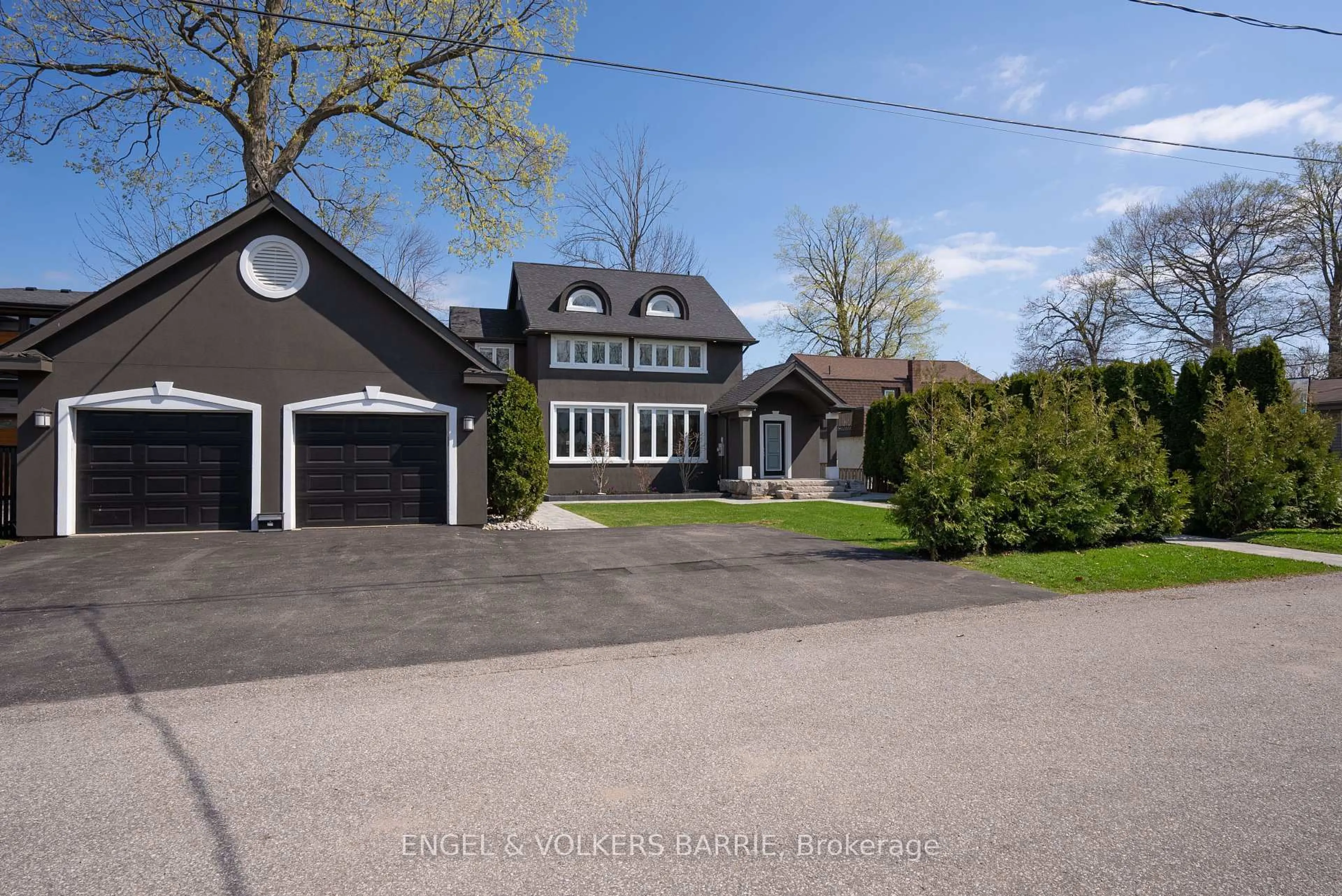 A pic from outside/outdoor area/front of a property/back of a property/a pic from drone, street for 201 Cedar Island Rd, Orillia Ontario L3V 1T2