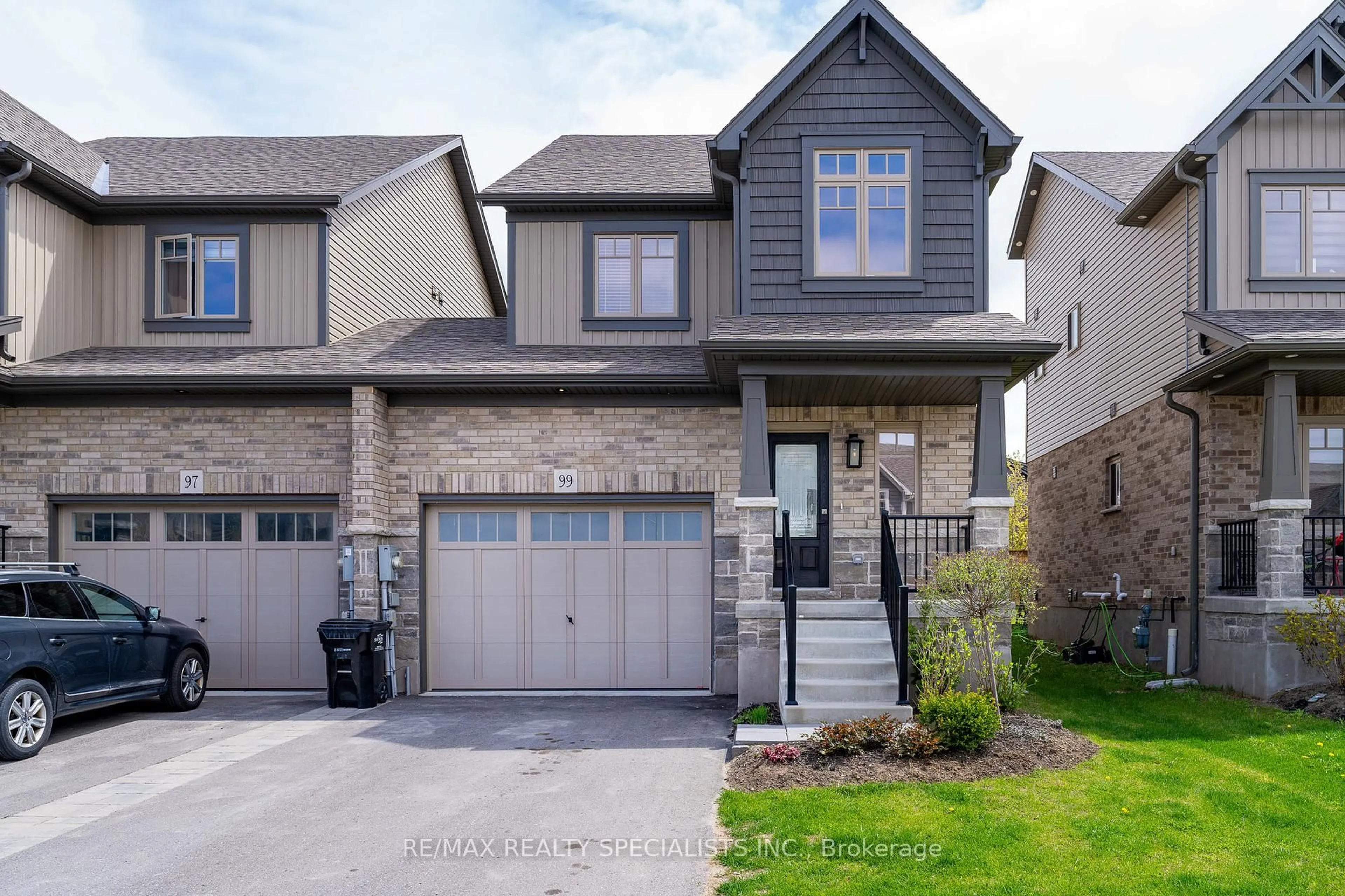 Home with brick exterior material, street for 99 Archer Ave, Collingwood Ontario L9Y 0E2