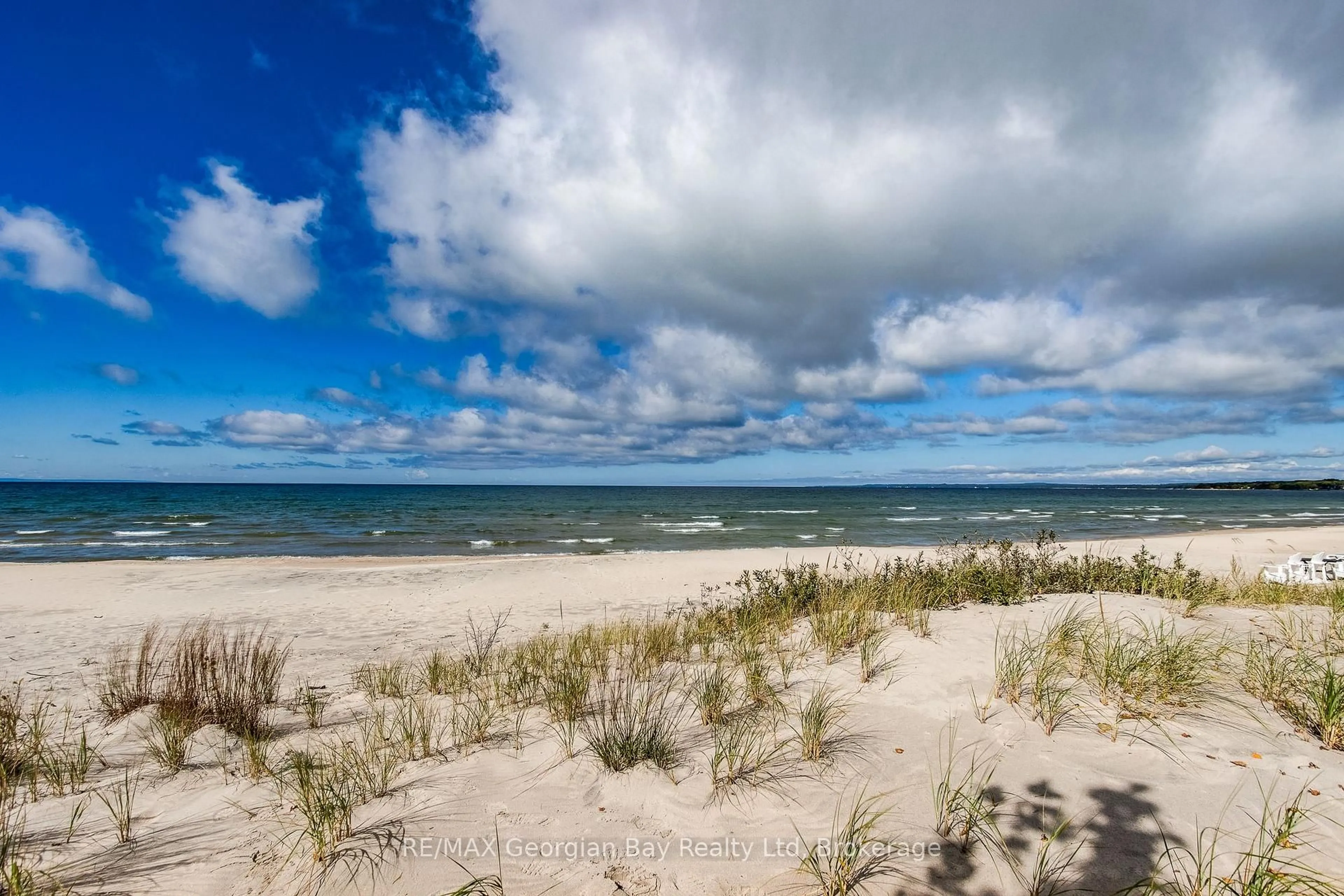 Blurry image for 750 Tiny Beaches Rd, Tiny Ontario L0L 2T0