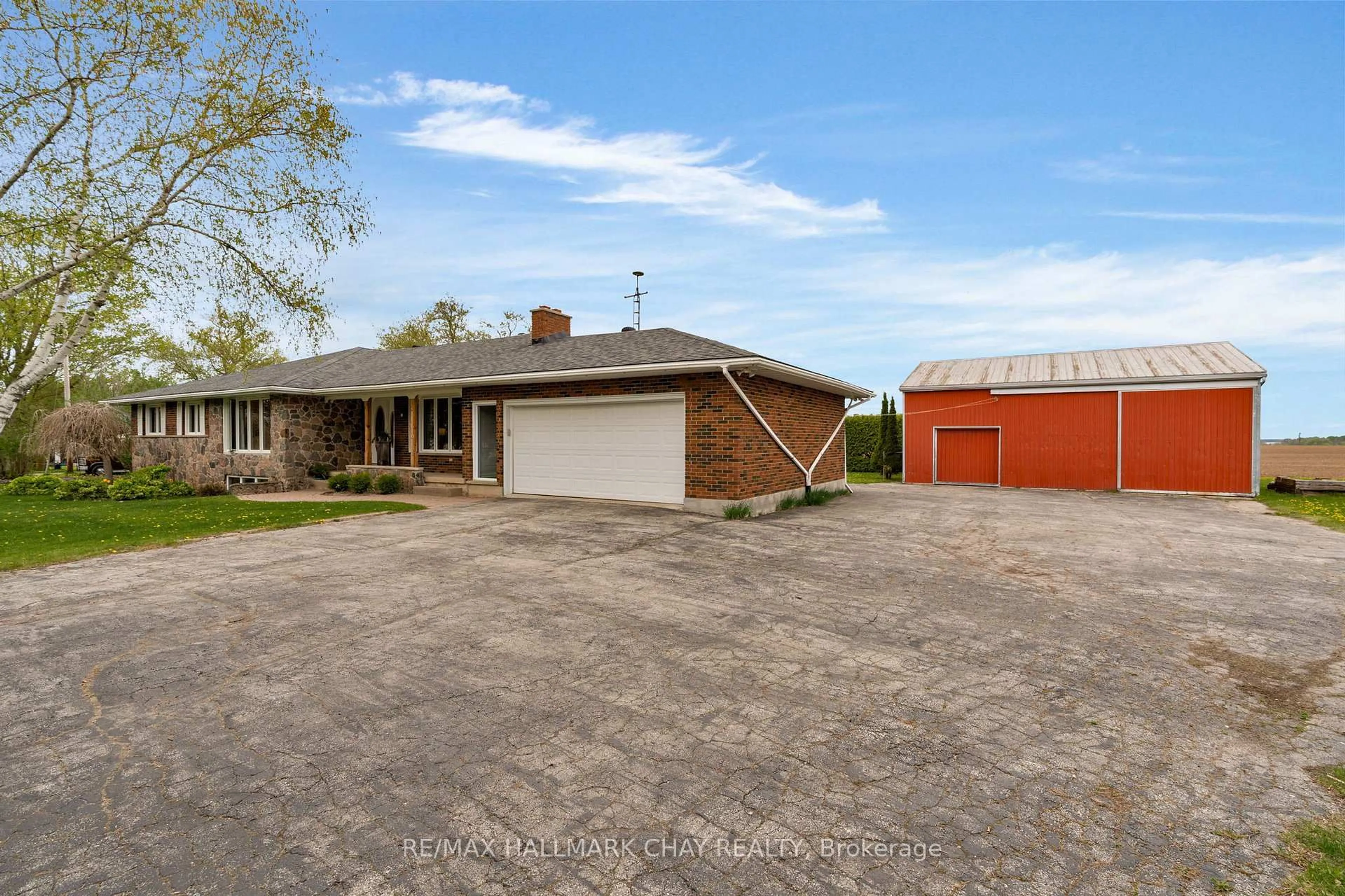 A pic from outside/outdoor area/front of a property/back of a property/a pic from drone, street for 5962 Highway 26 N/A, Clearview Ontario L0M 1S0