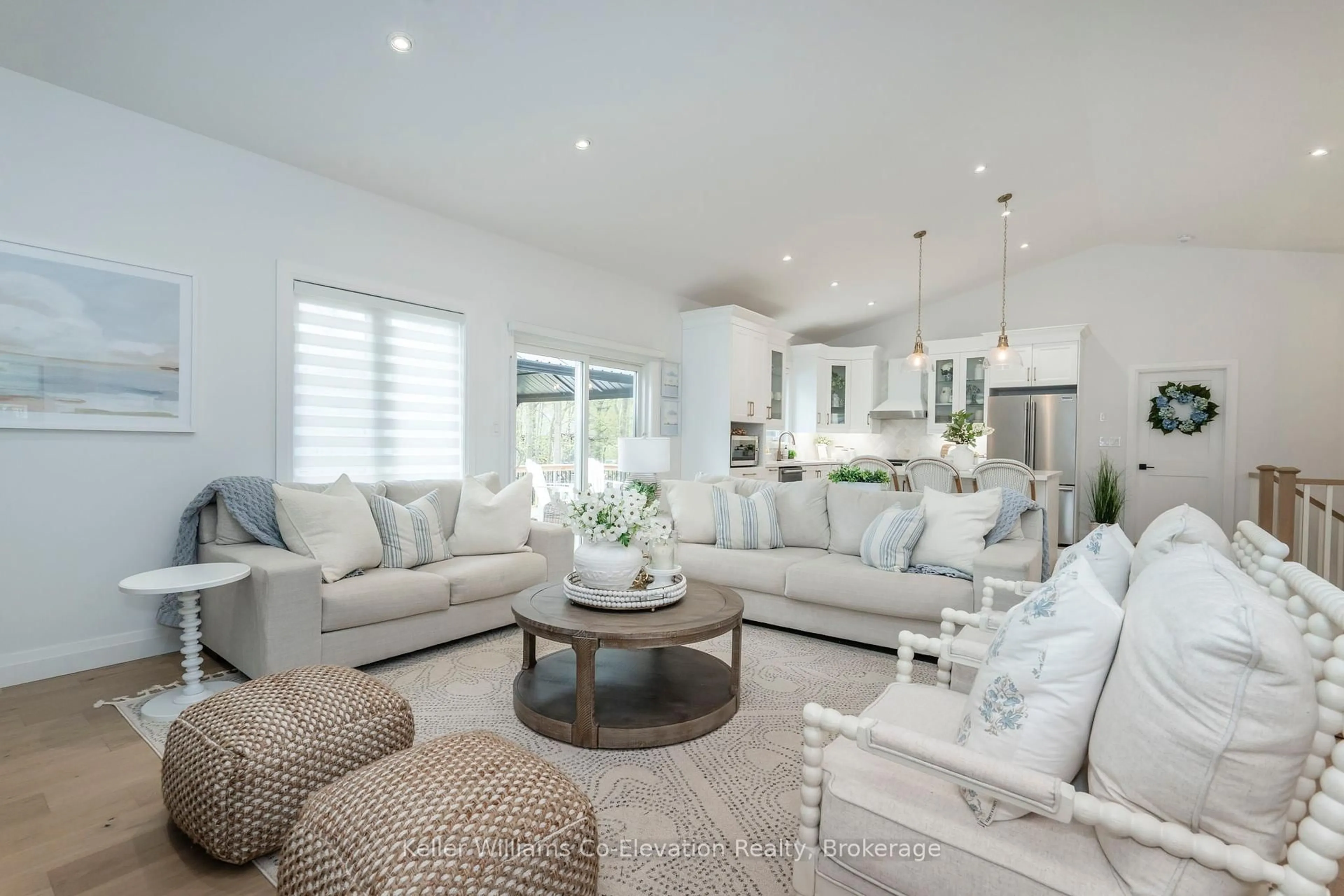 Living room with furniture, unknown for 15 Pinecone Ave, Tiny Ontario L9M 0J2