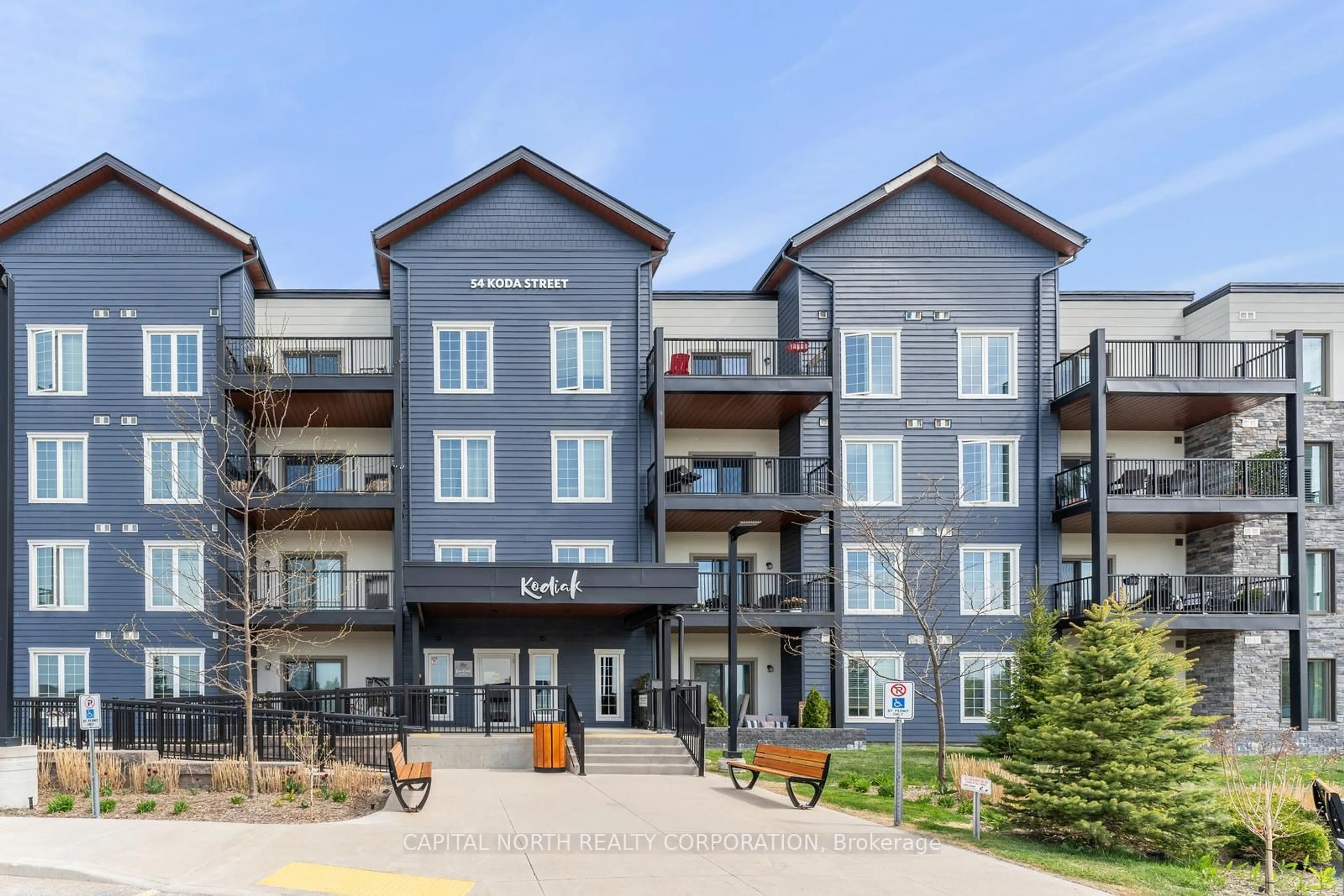 Patio, unknown for 54 Koda St #115, Barrie Ontario L9J 0J6