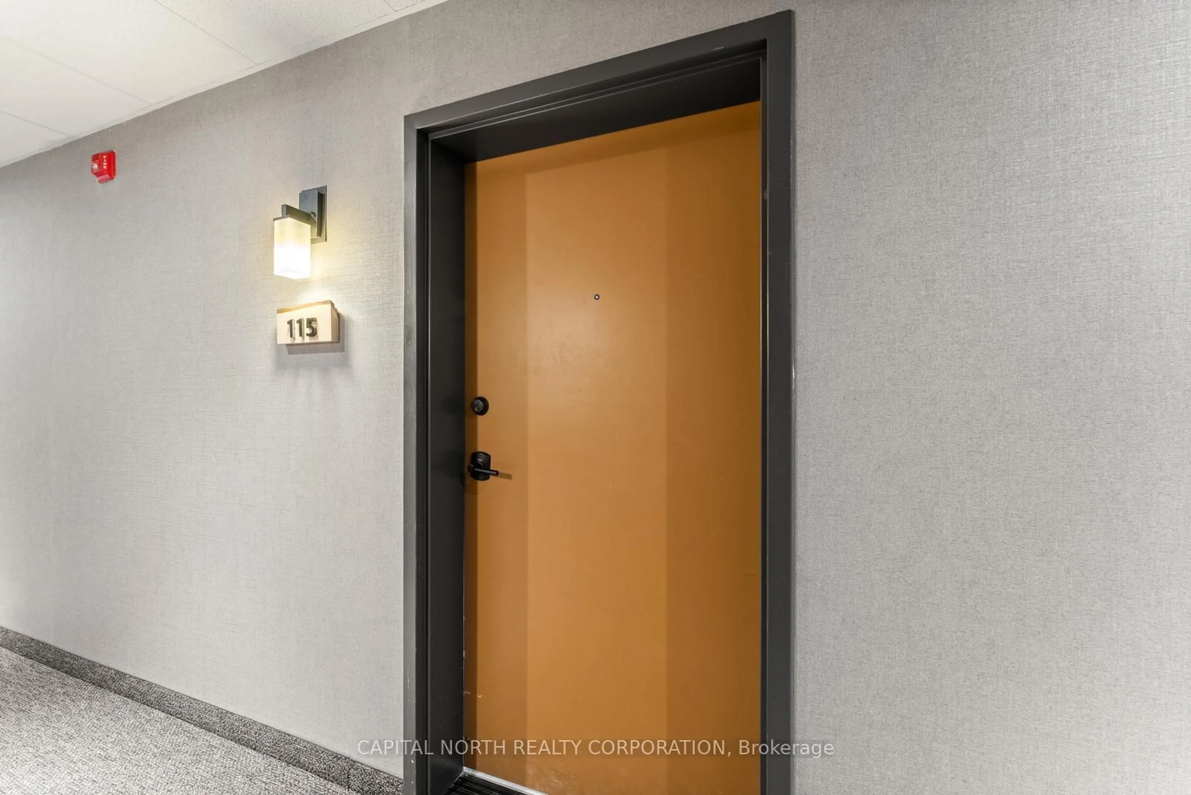 Indoor entryway for 54 Koda St #115, Barrie Ontario L9J 0J6