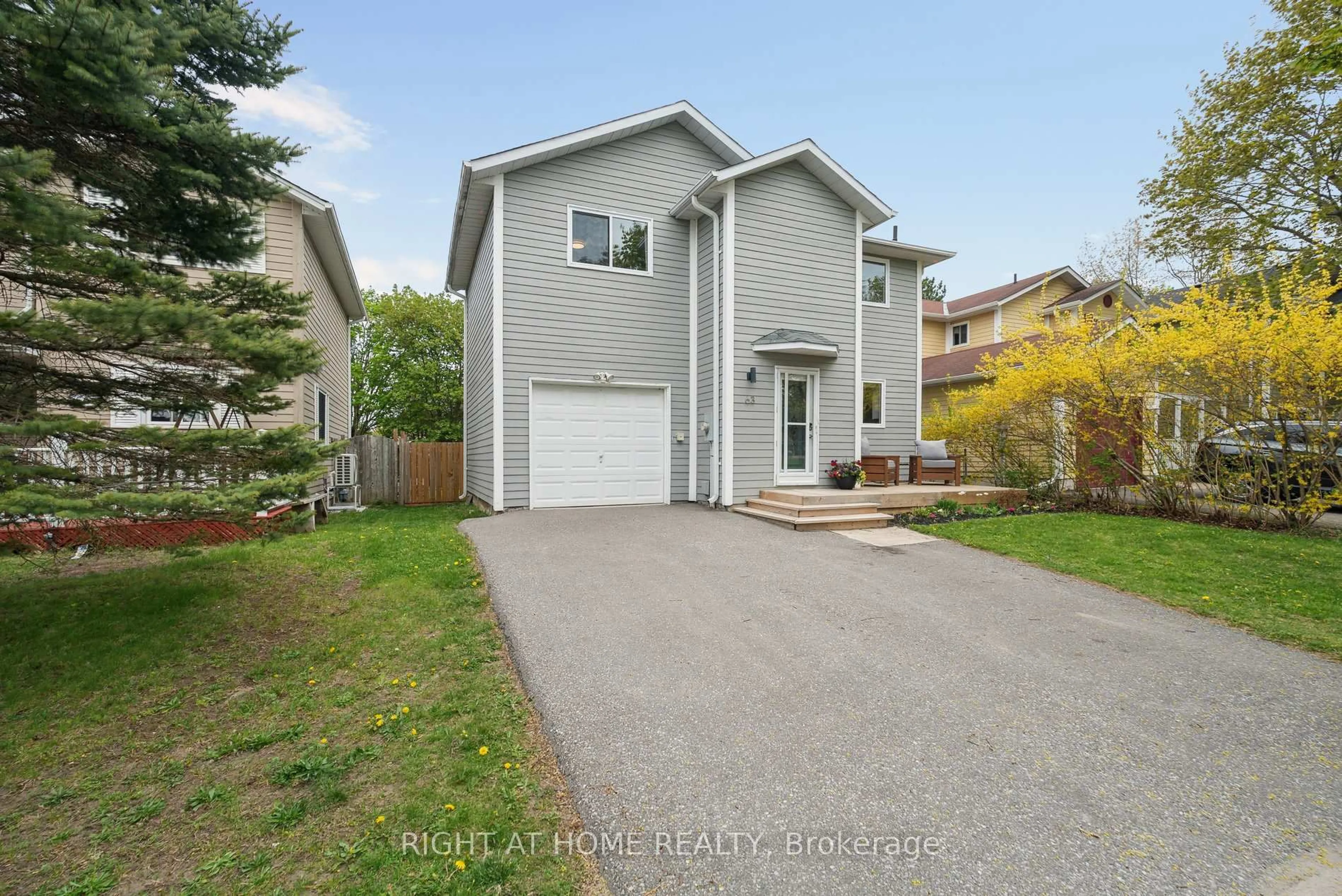 Unknown for 63 Elizabeth St, Barrie Ontario L4N 6M4