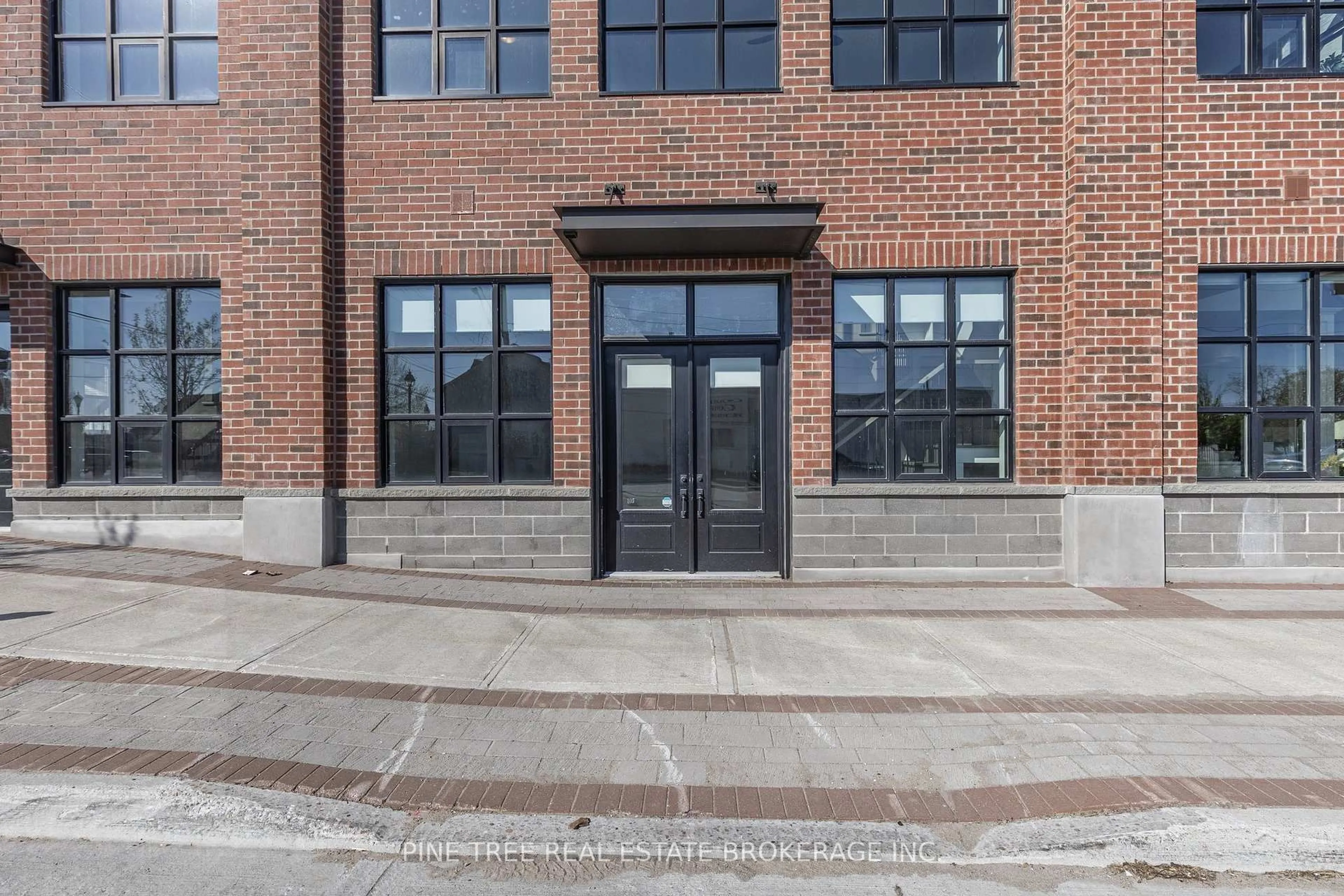 Unknown for 21 Matchedash St #105, Orillia Ontario L3V 4W4