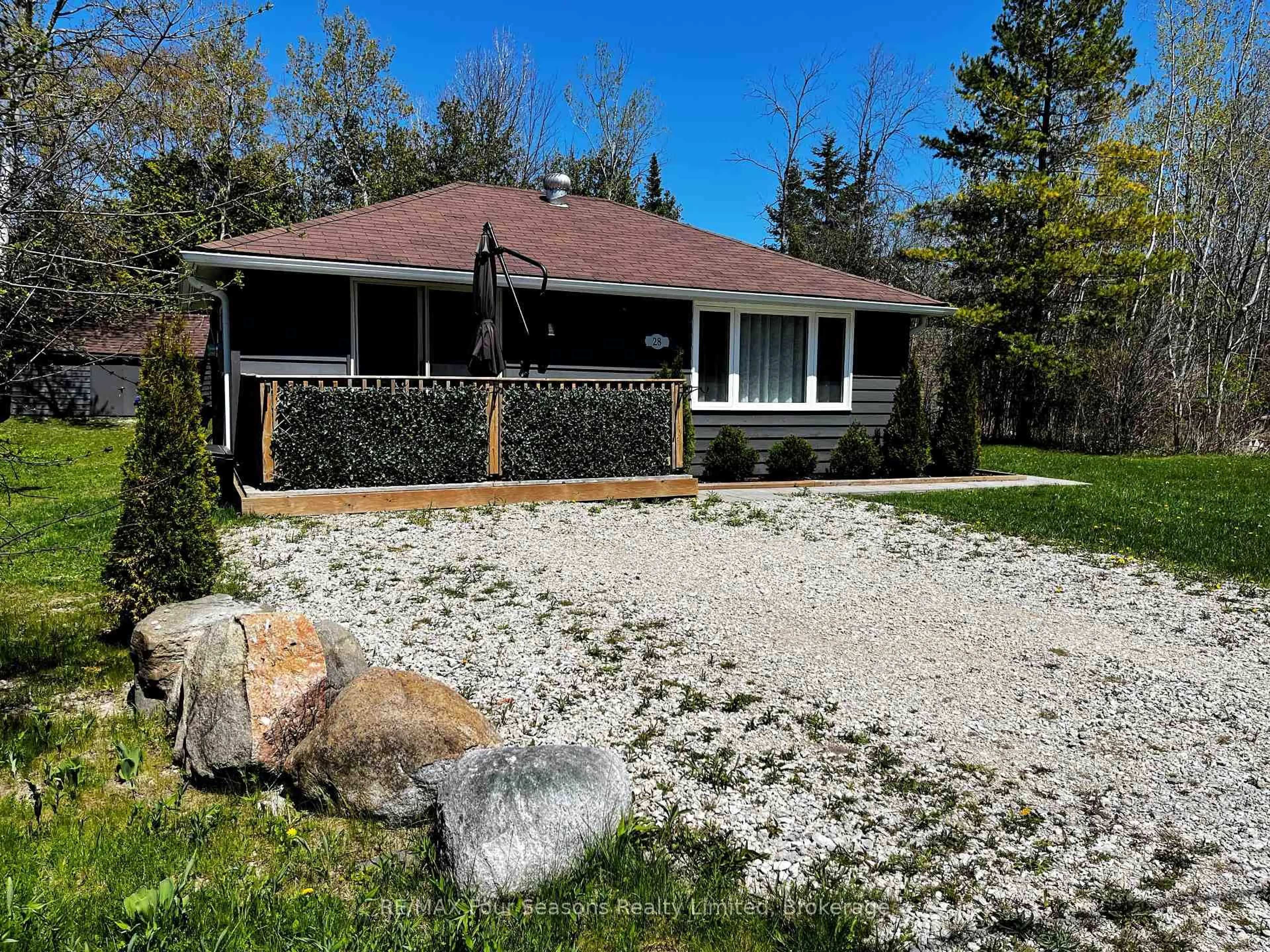 Unknown for 28 Betty Blvd, Wasaga Beach Ontario L9Z 2Y4