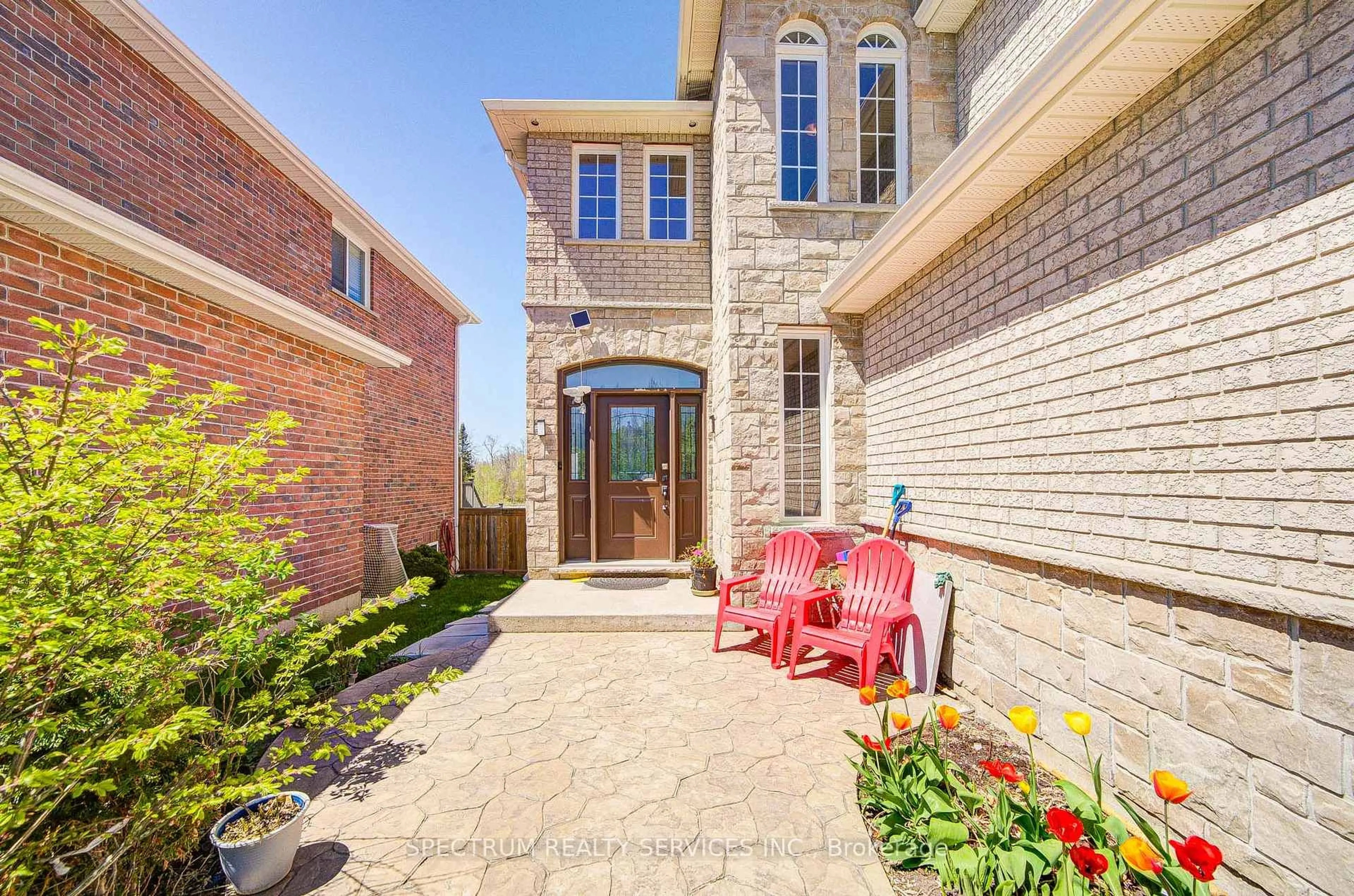 Home with brick exterior material, street for 72 GRAIHAWK Dr, Barrie Ontario L4N 6G7