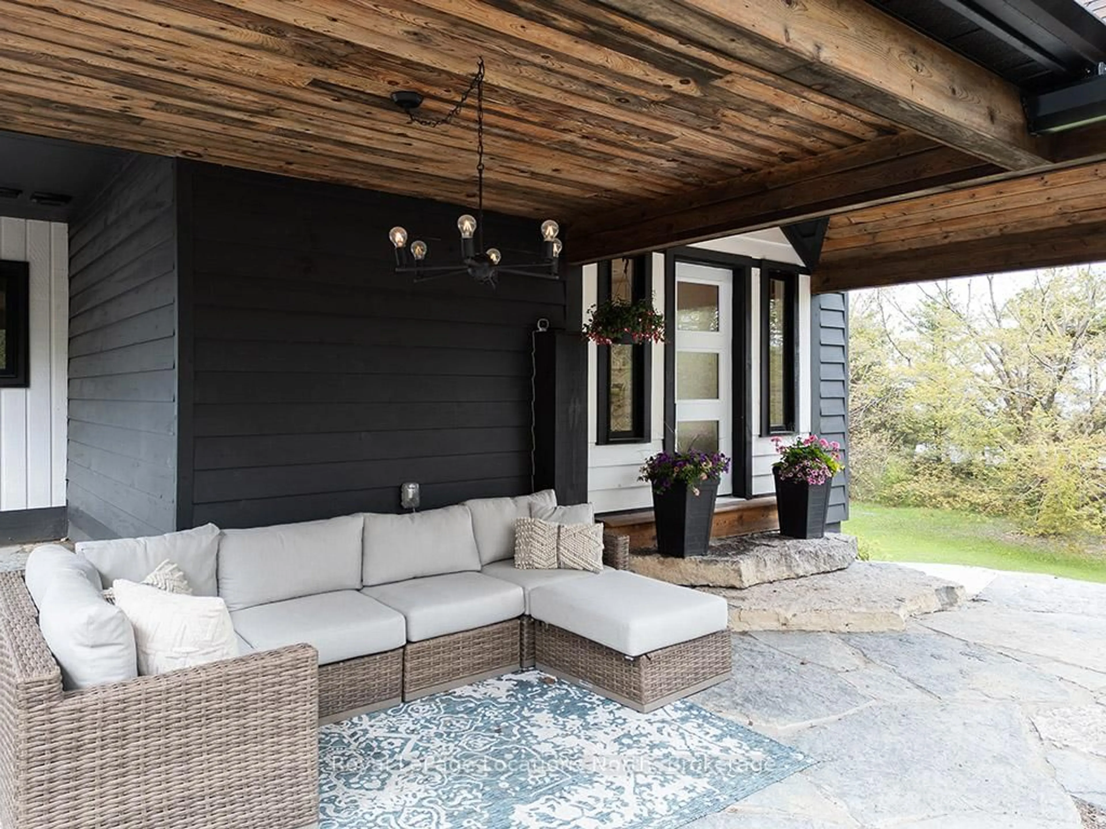 Patio, water/lake/river/ocean view for 8430 21 22 Nottawasaga Sdrd, Clearview Ontario L0M 1H0