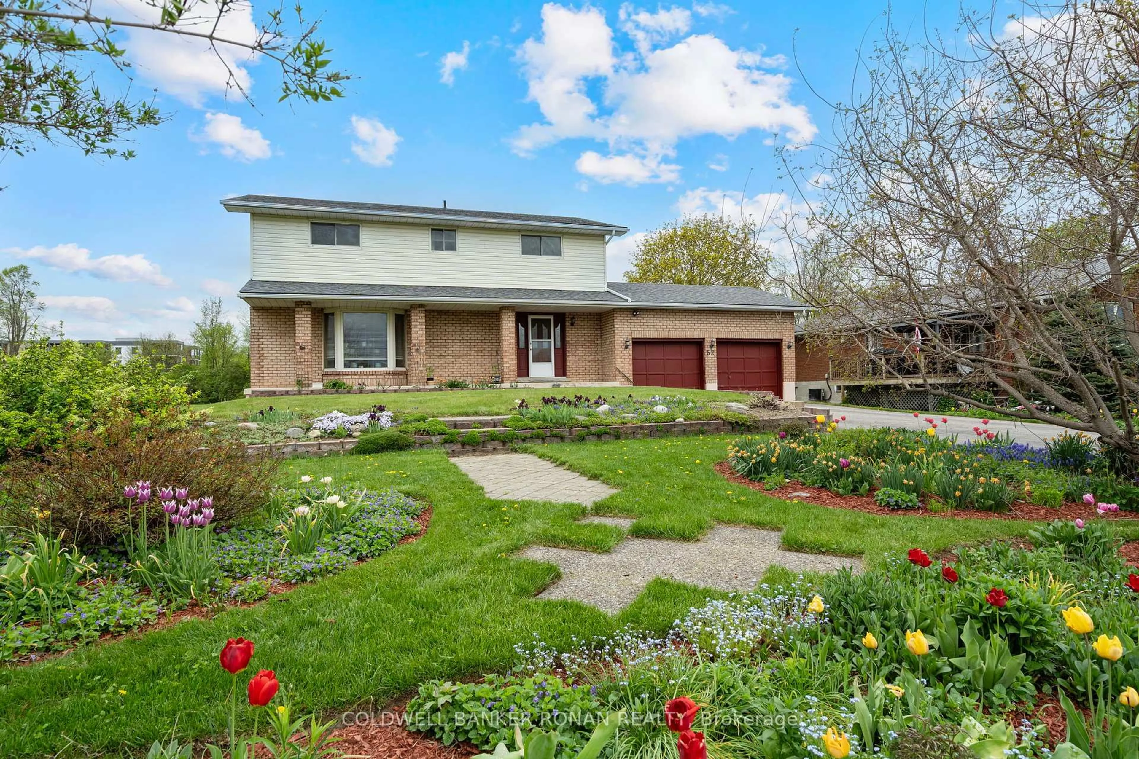 Home with brick exterior material, street for 62 George St, Clearview Ontario L0M 1G0