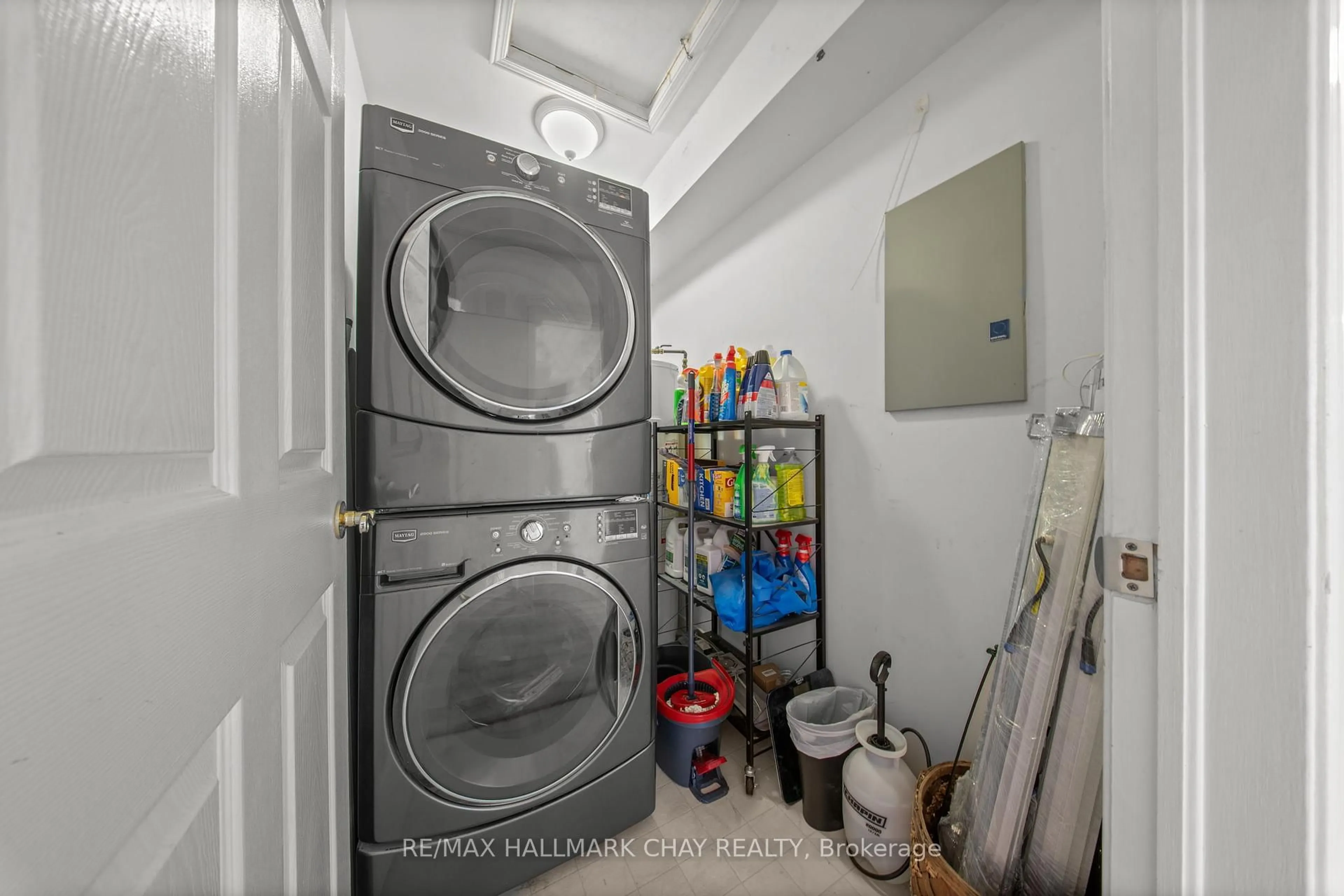 Laundry room for 25 Meadow Lane #303, Barrie Ontario L4N 7K2