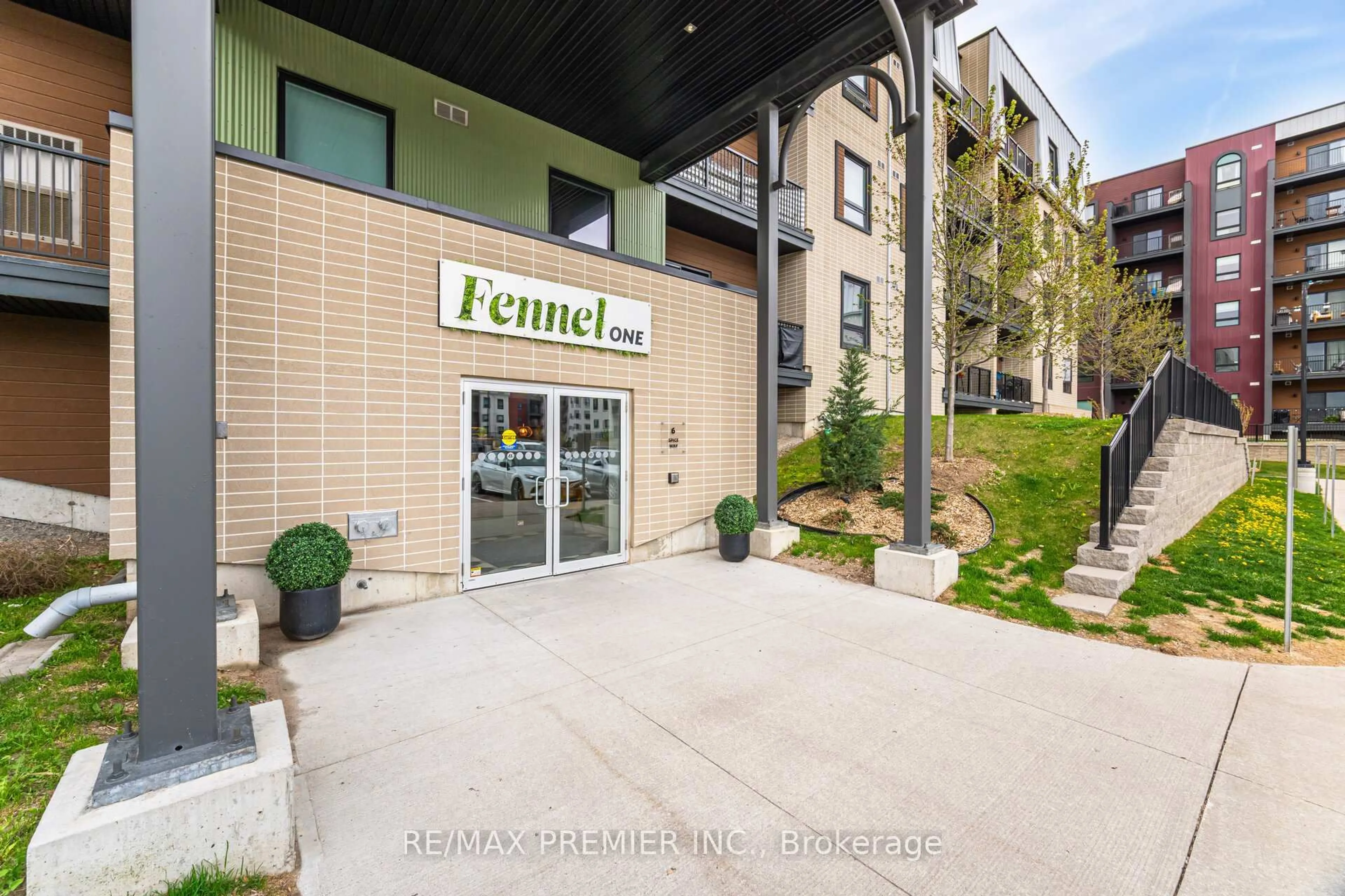 Unknown for 6 Spice Way #308, Barrie Ontario L9J 0J9