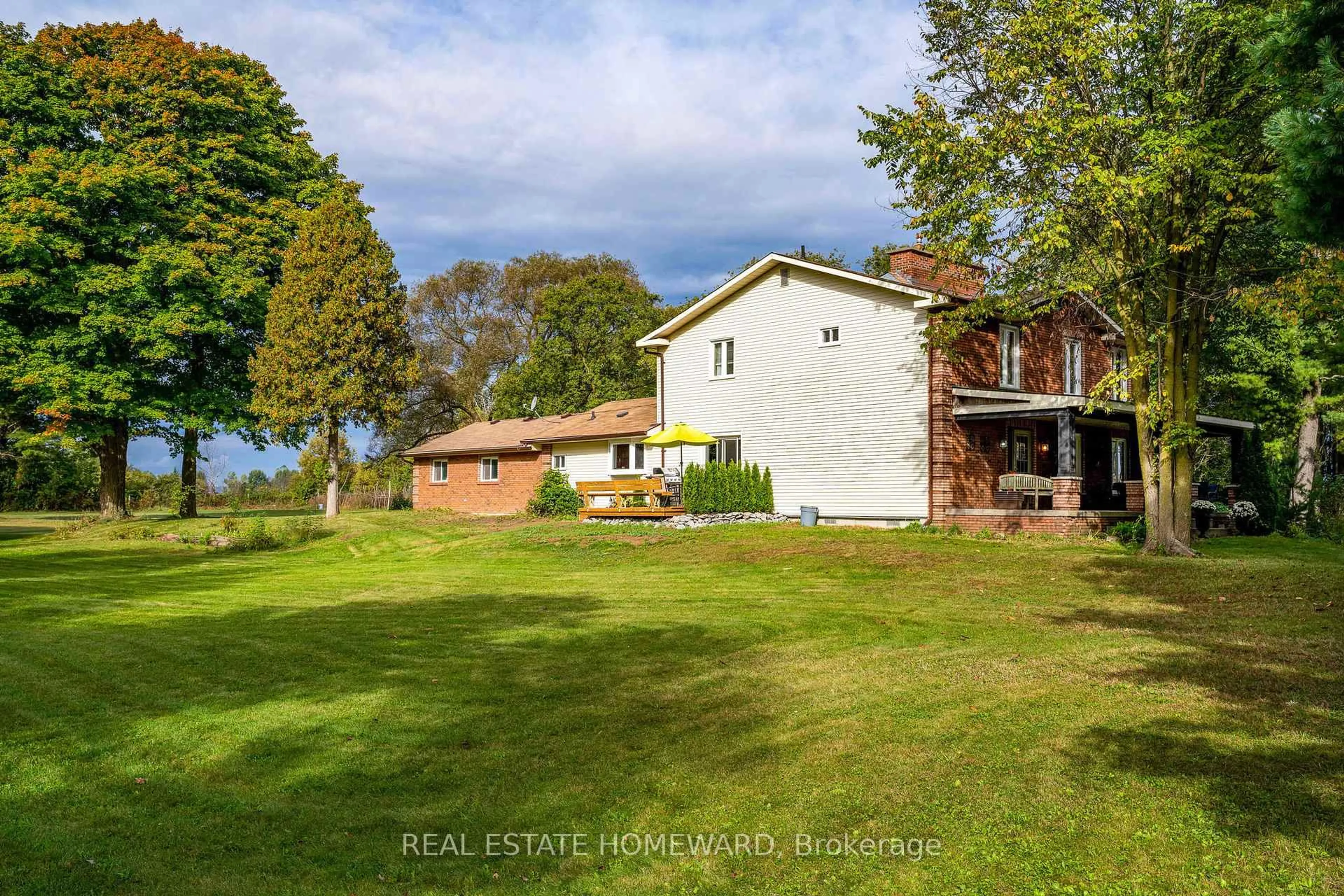 A pic from outside/outdoor area/front of a property/back of a property/a pic from drone, water/lake/river/ocean view for 1602 County Rd 7 Rd, Clearview Ontario L0M 1S0