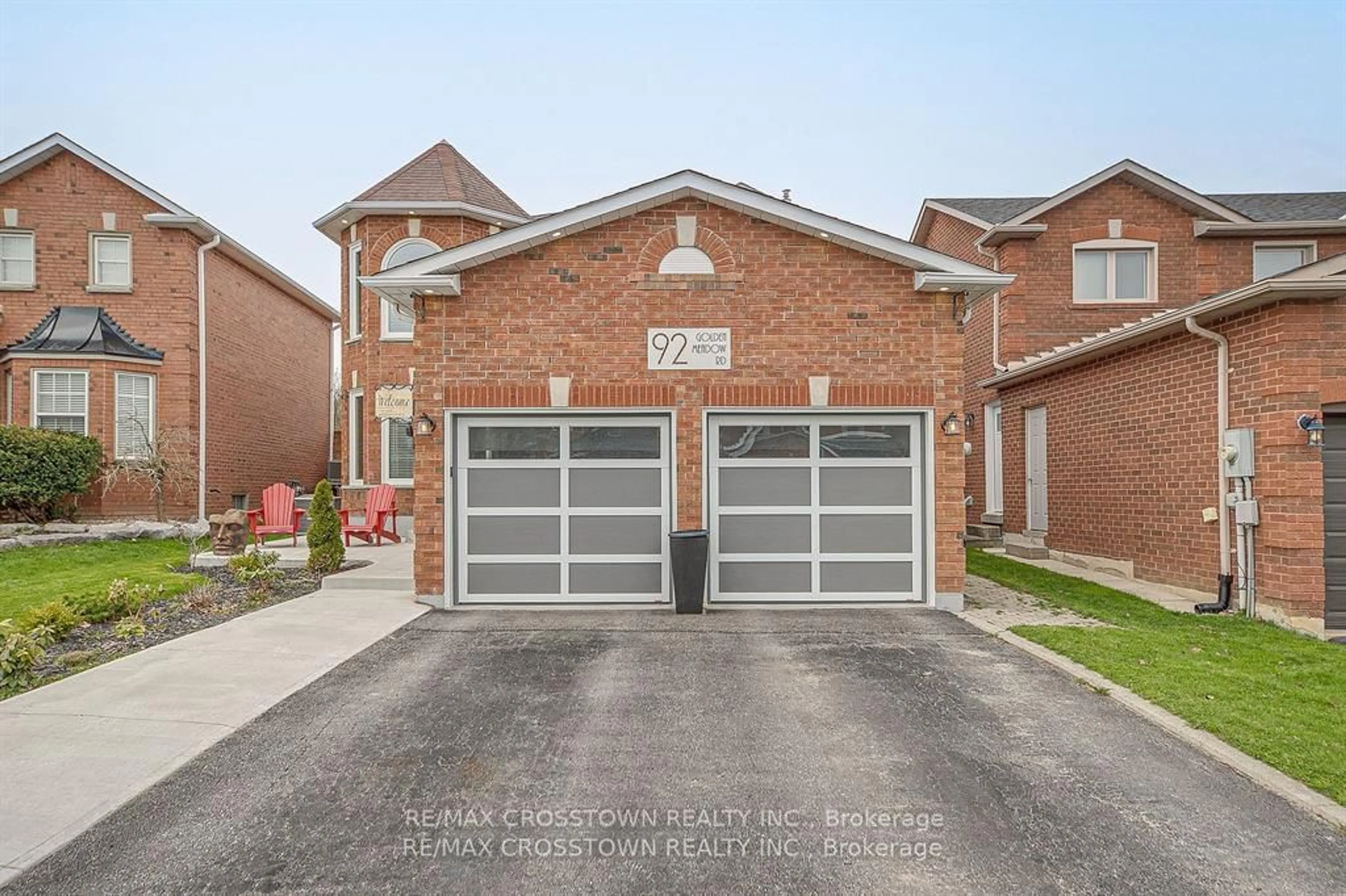 Home with brick exterior material, street for 92 Golden Meadow Rd, Barrie Ontario L4N 7G4