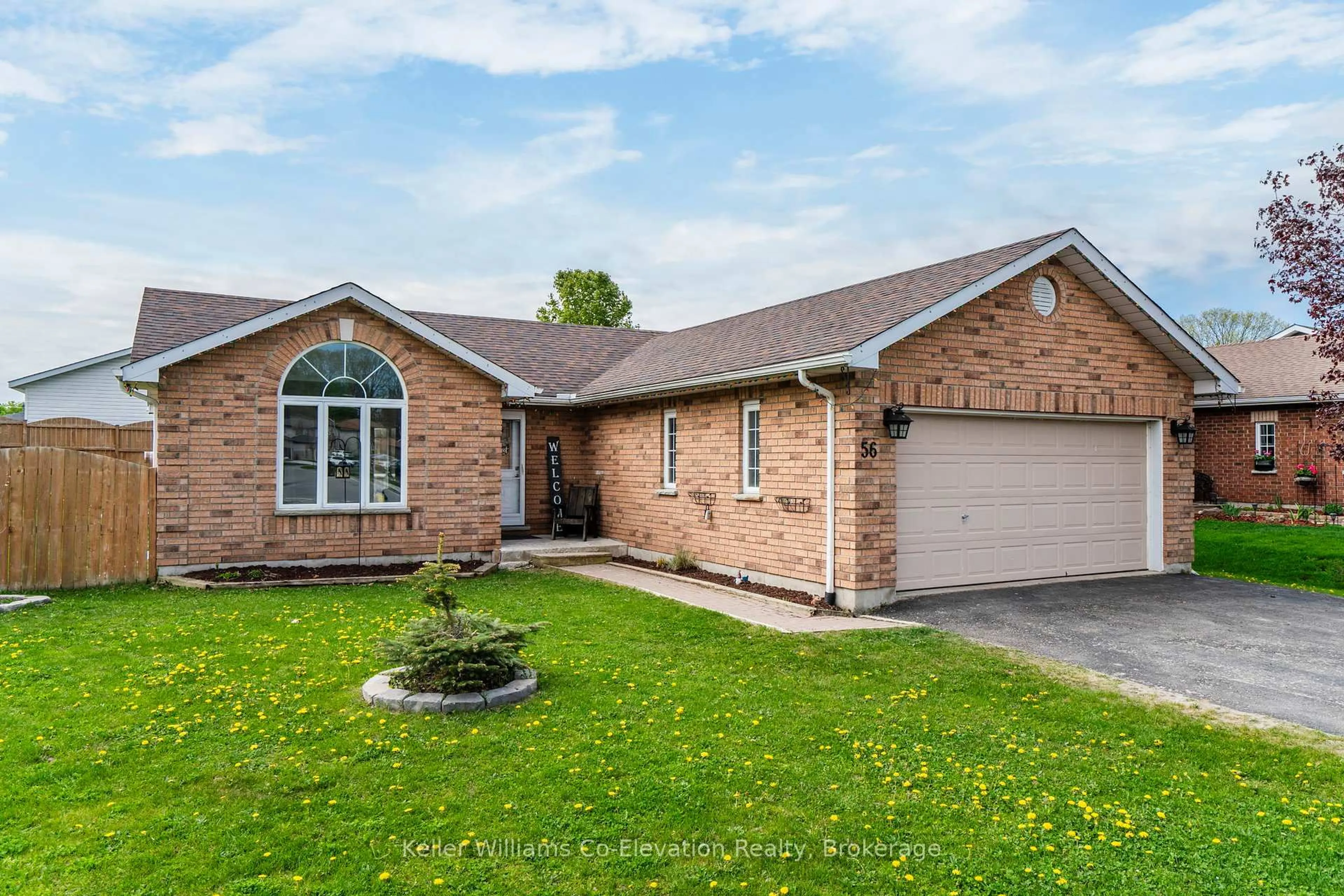 Home with brick exterior material, street for 56 Byrnes Cres, Penetanguishene Ontario L9M 1V9