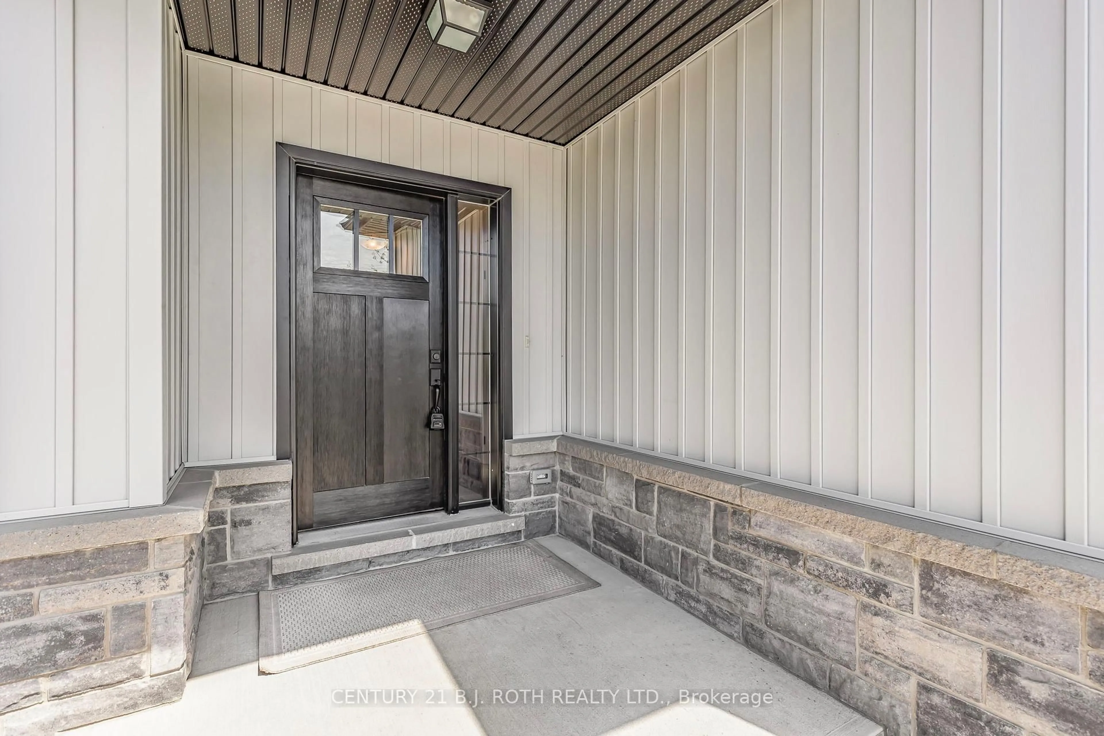 Indoor entryway for 159 Brandon Ave, Severn Ontario L0K 1E0