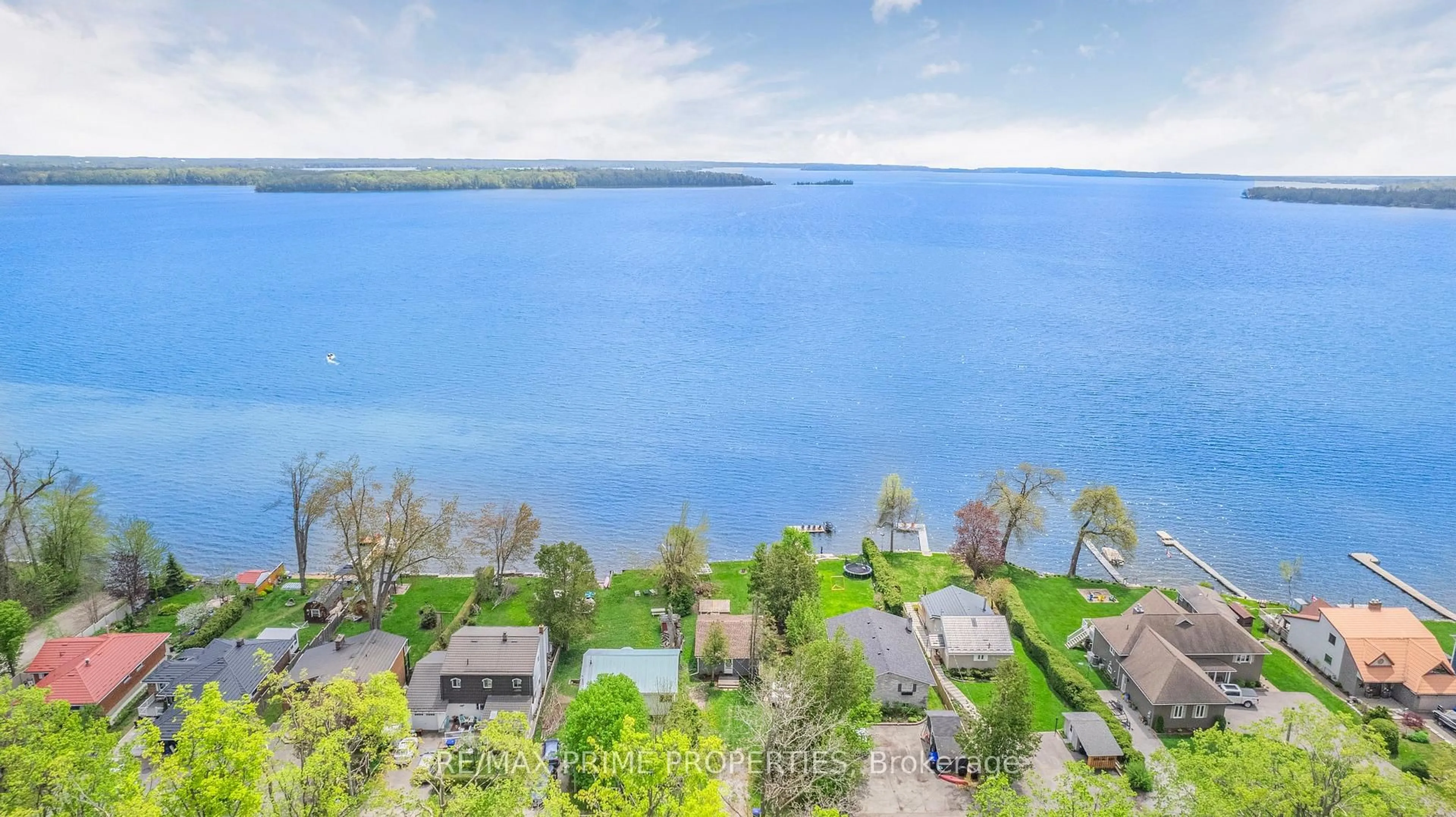 A pic from outside/outdoor area/front of a property/back of a property/a pic from drone, water/lake/river/ocean view for 1947 Woods Bay Rd, Severn Ontario L3V 6H3