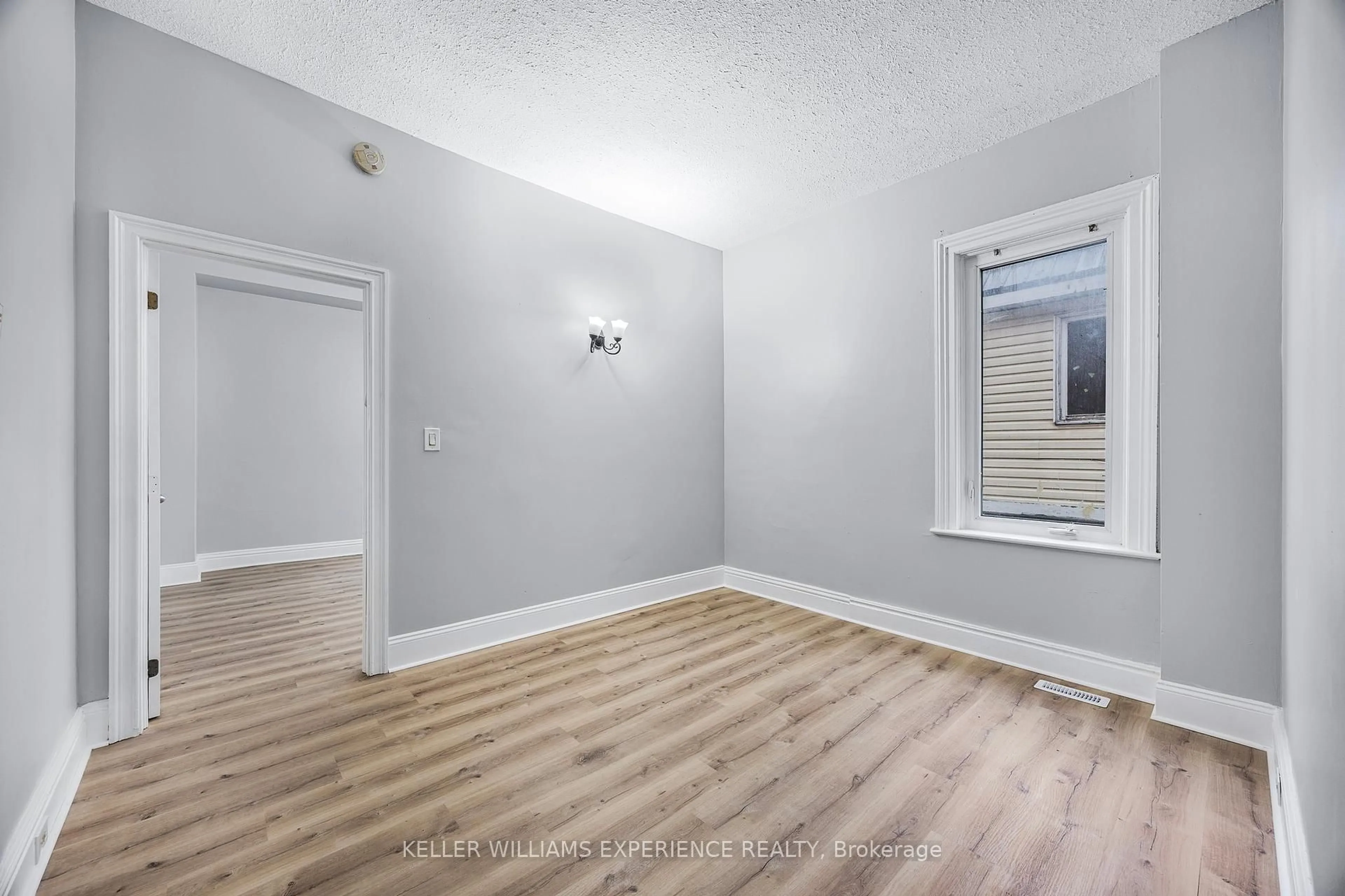 A pic of a room for 66 Matchedash St, Orillia Ontario L3V 4W5