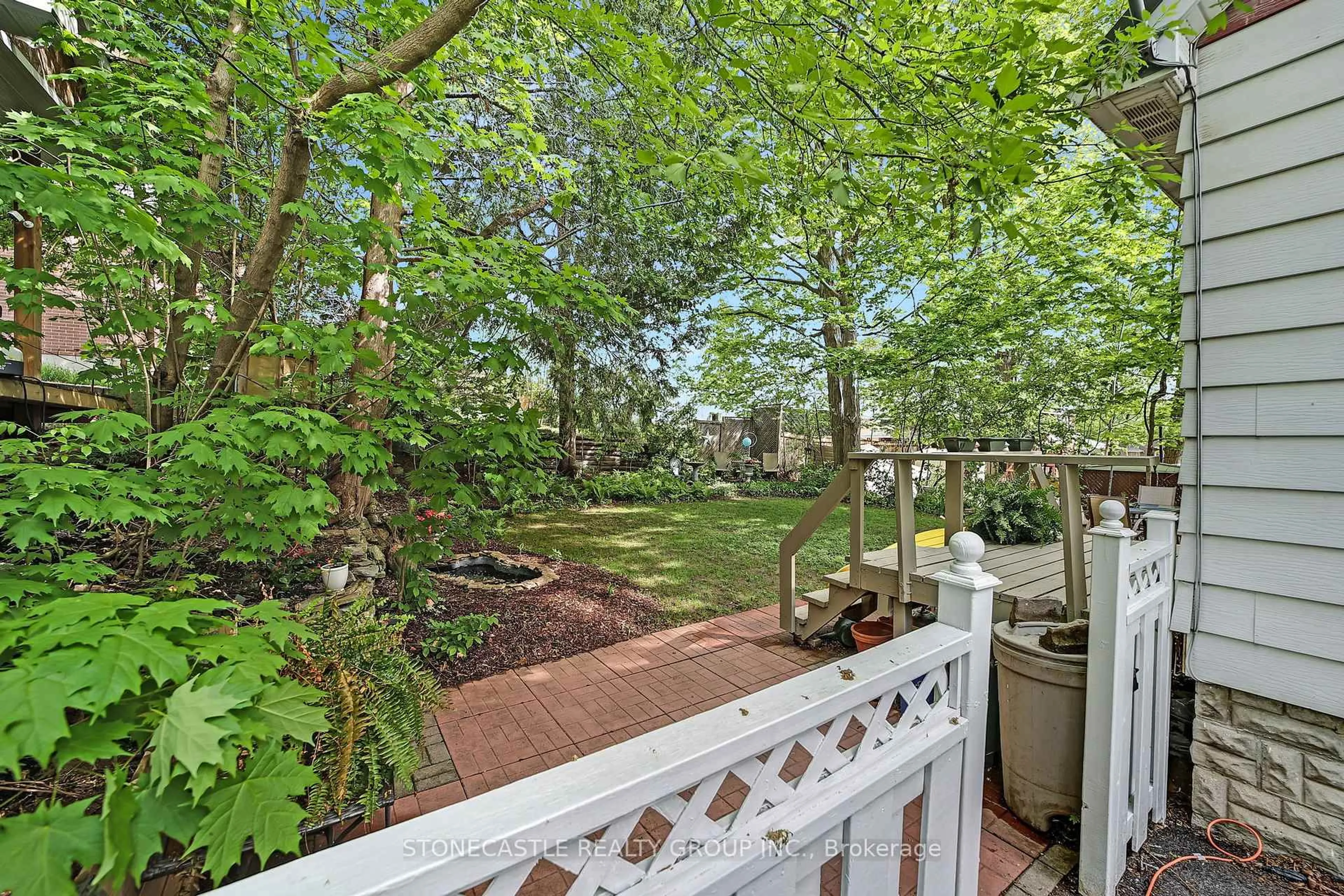 Patio, water/lake/river/ocean view for 126 Brant St, Orillia Ontario L3V 1Z4