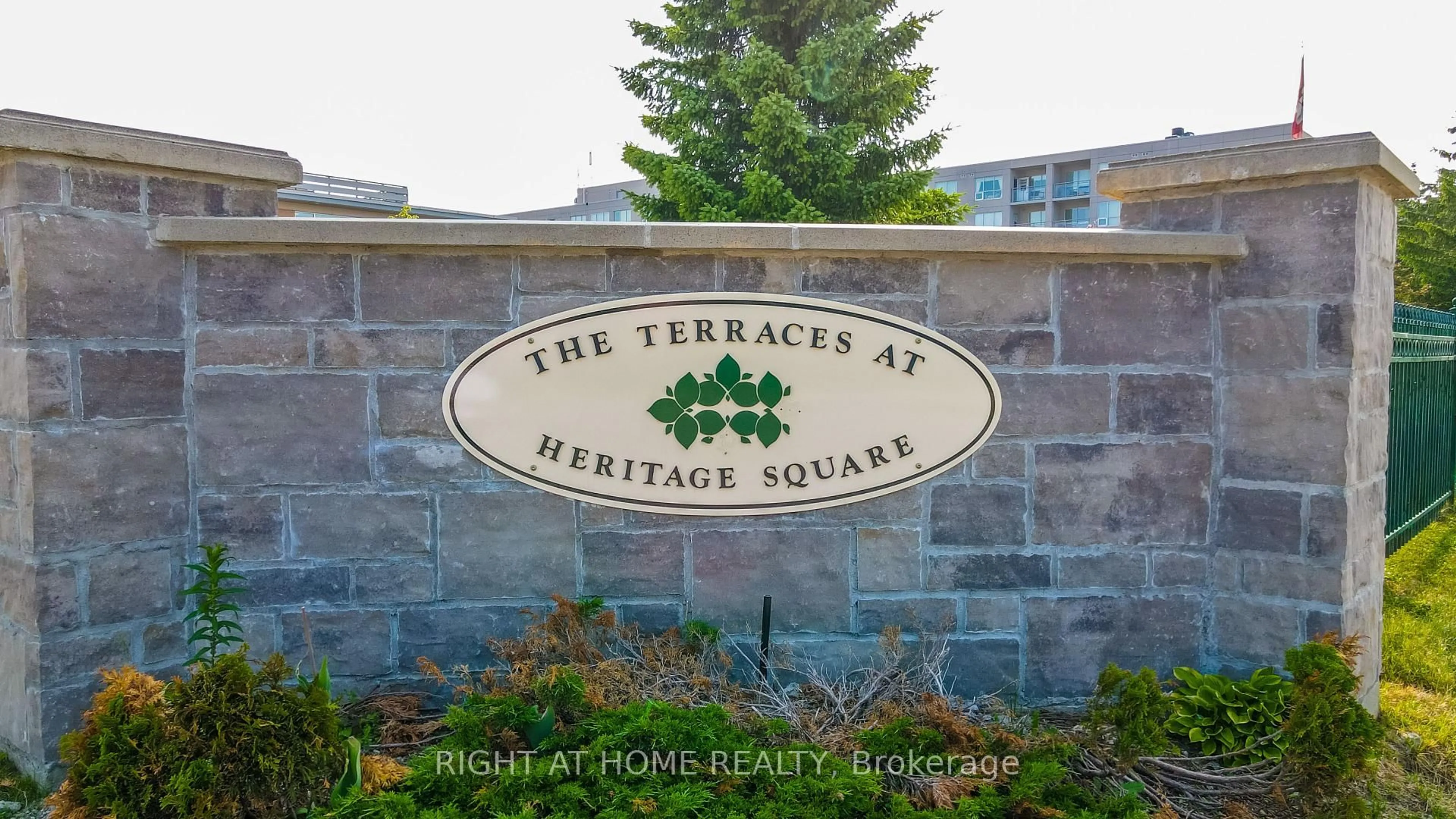 Unknown for 94 Dean Ave #504, Barrie Ontario L4N 0M3