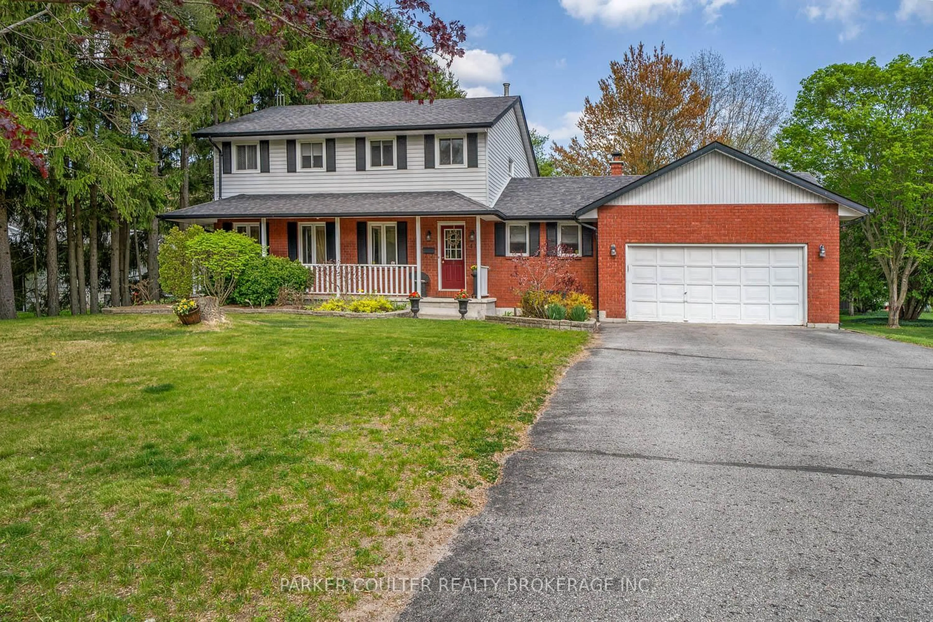 Home with brick exterior material, street for 41 Lawrence Ave, Springwater Ontario L9X 0C6