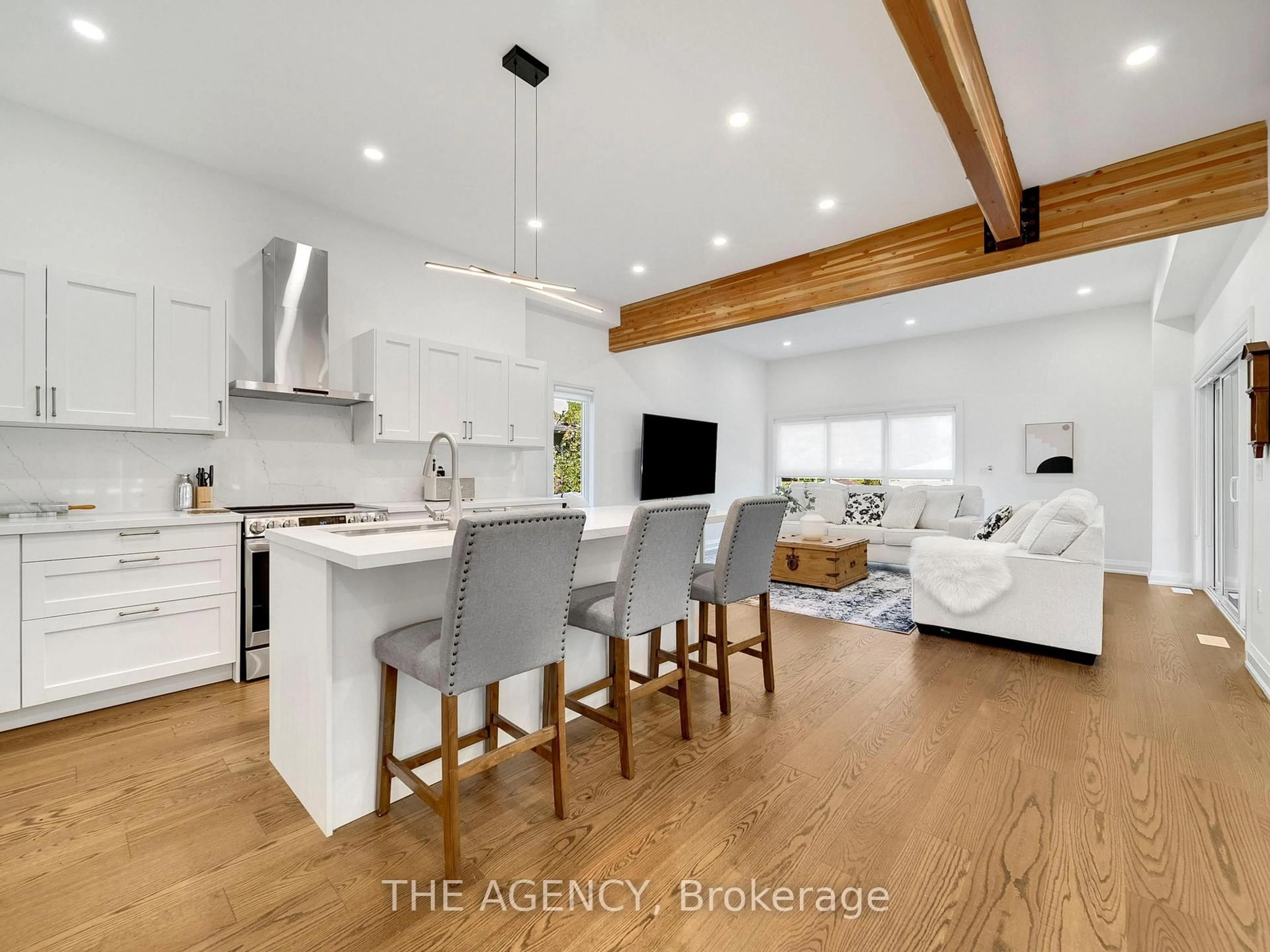 Open concept kitchen, wood/laminate floor for 3963 Hilltop Rd, Ramara Ontario L3V 0S2