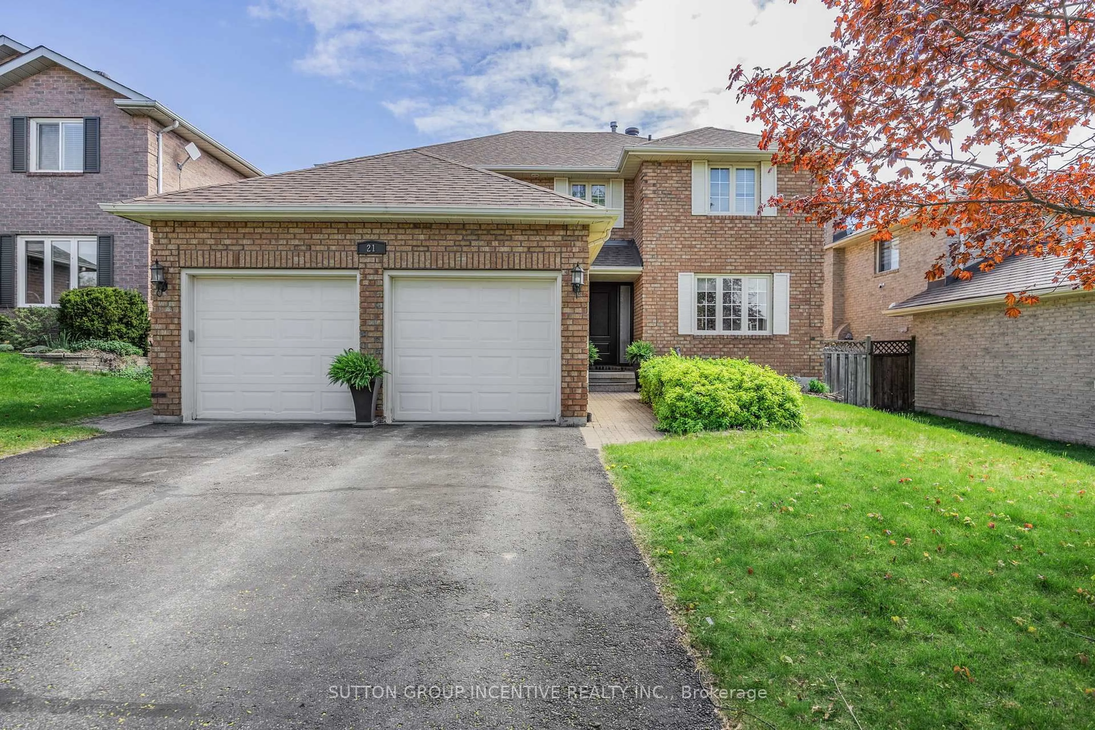 Home with brick exterior material, street for 21 Callaghan Dr, Barrie Ontario L4N 6E8