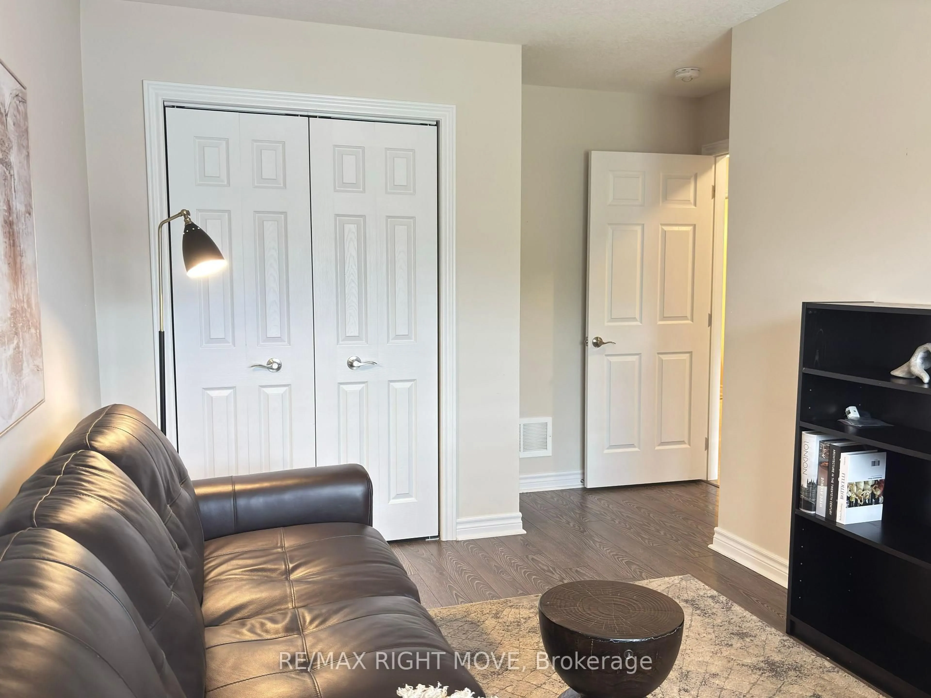 A pic of a room for 123 Lucy Lane, Orillia Ontario L3V 0G3